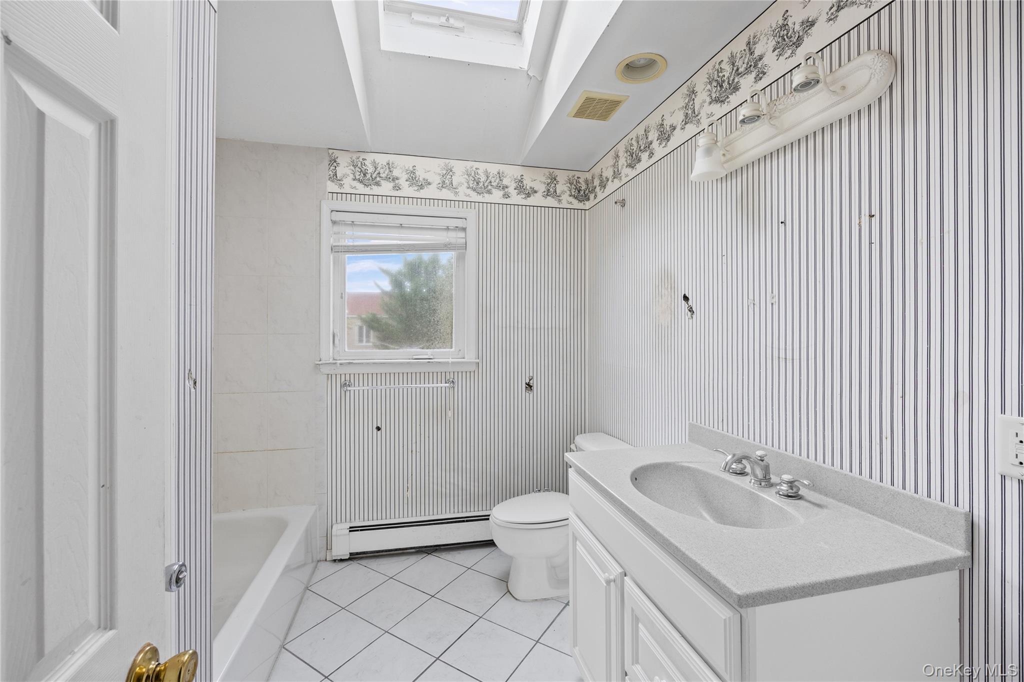 319 Frankel Boulevard – For Sale photo 32