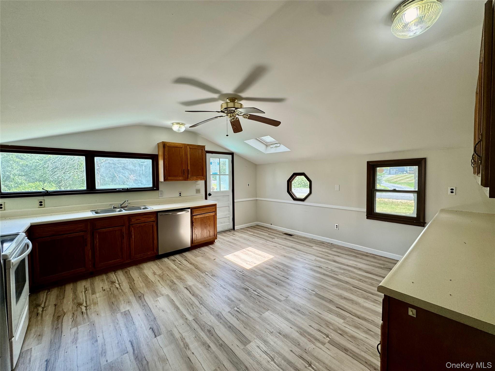 64 Homestead Lane – For Sale photo 3