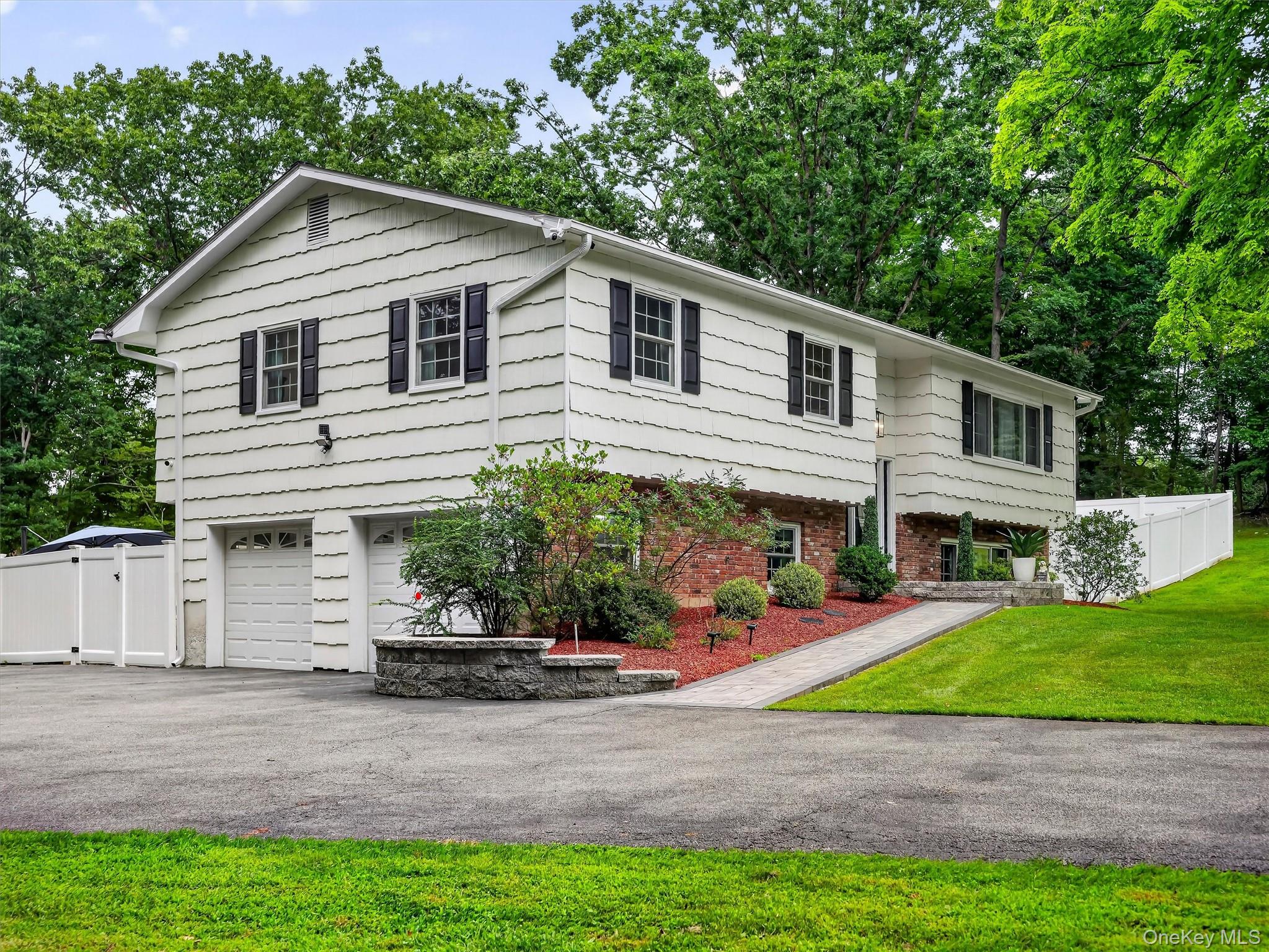 5 Evan Drive – For Sale photo 4
