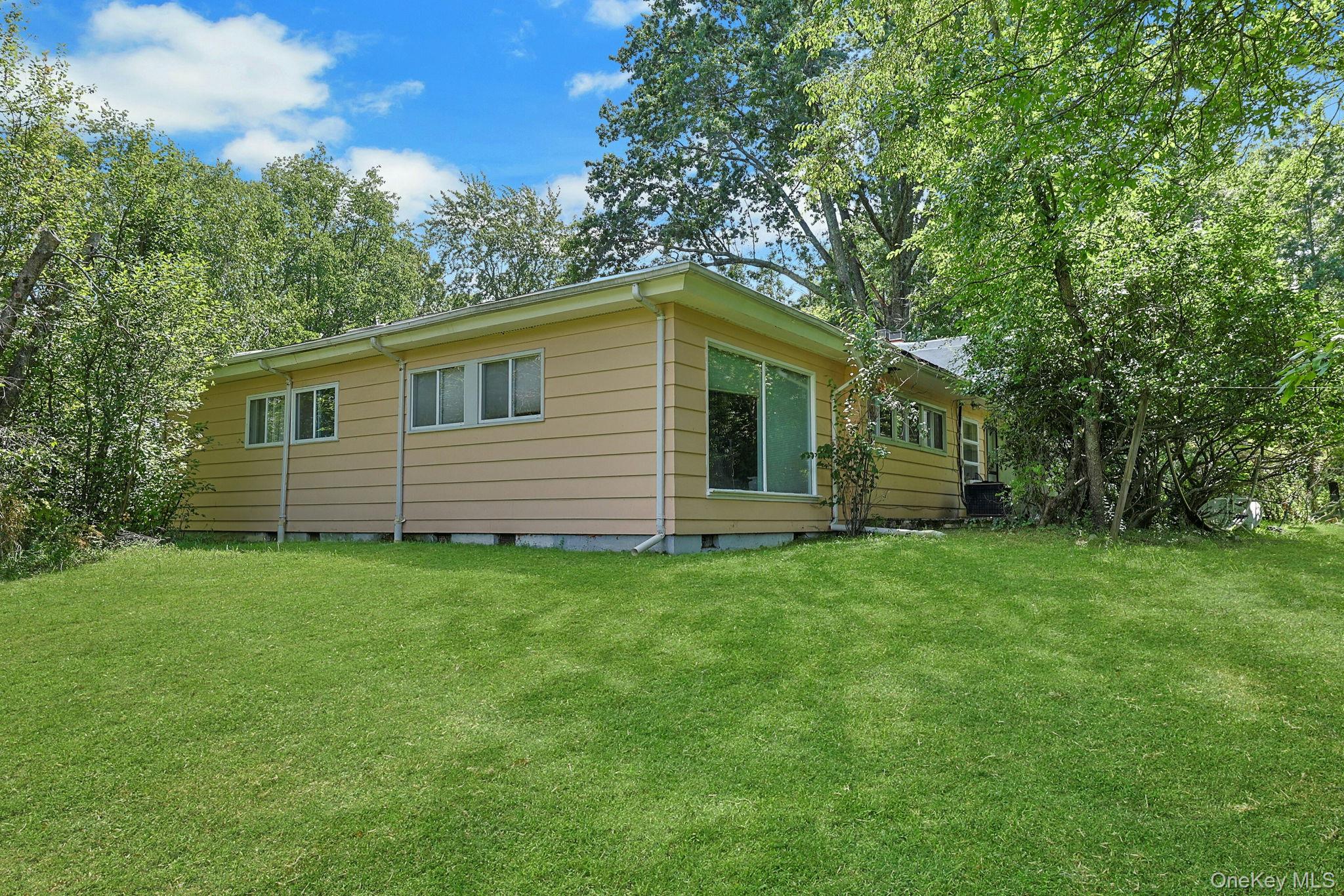 130 Apple Lane Drive – For Sale photo 25