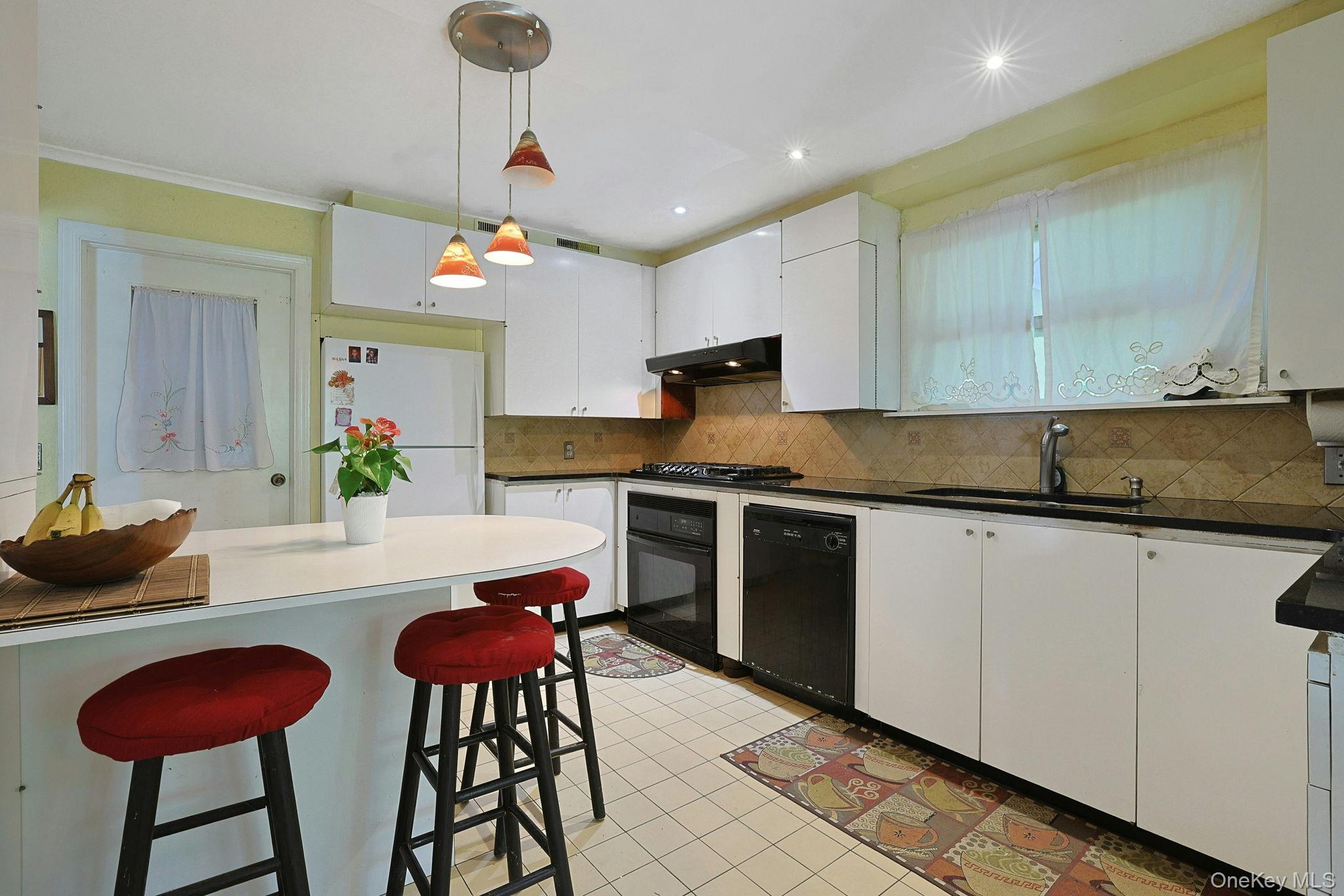 130 Apple Lane Drive – For Sale photo 10