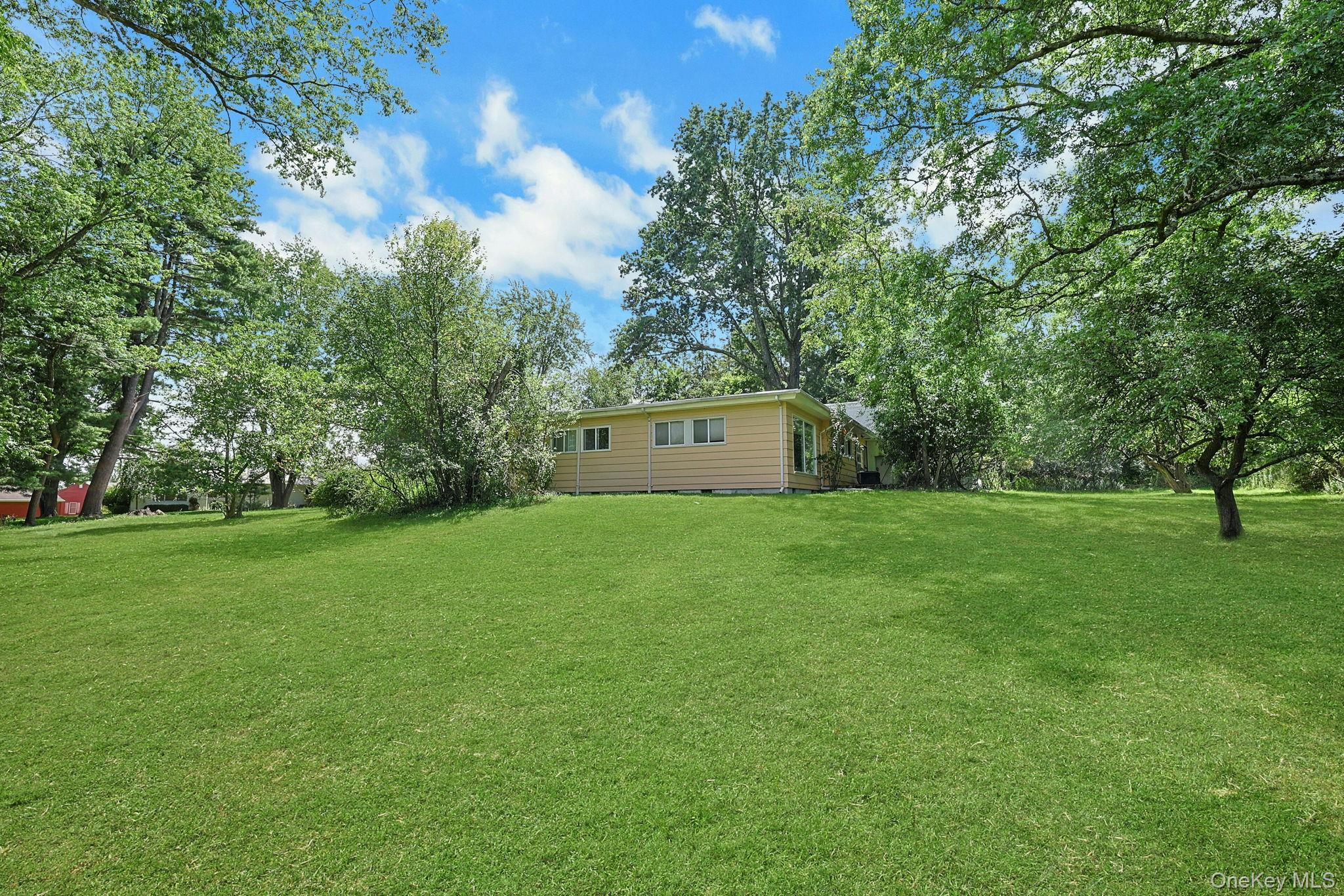 130 Apple Lane Drive – For Sale photo 26