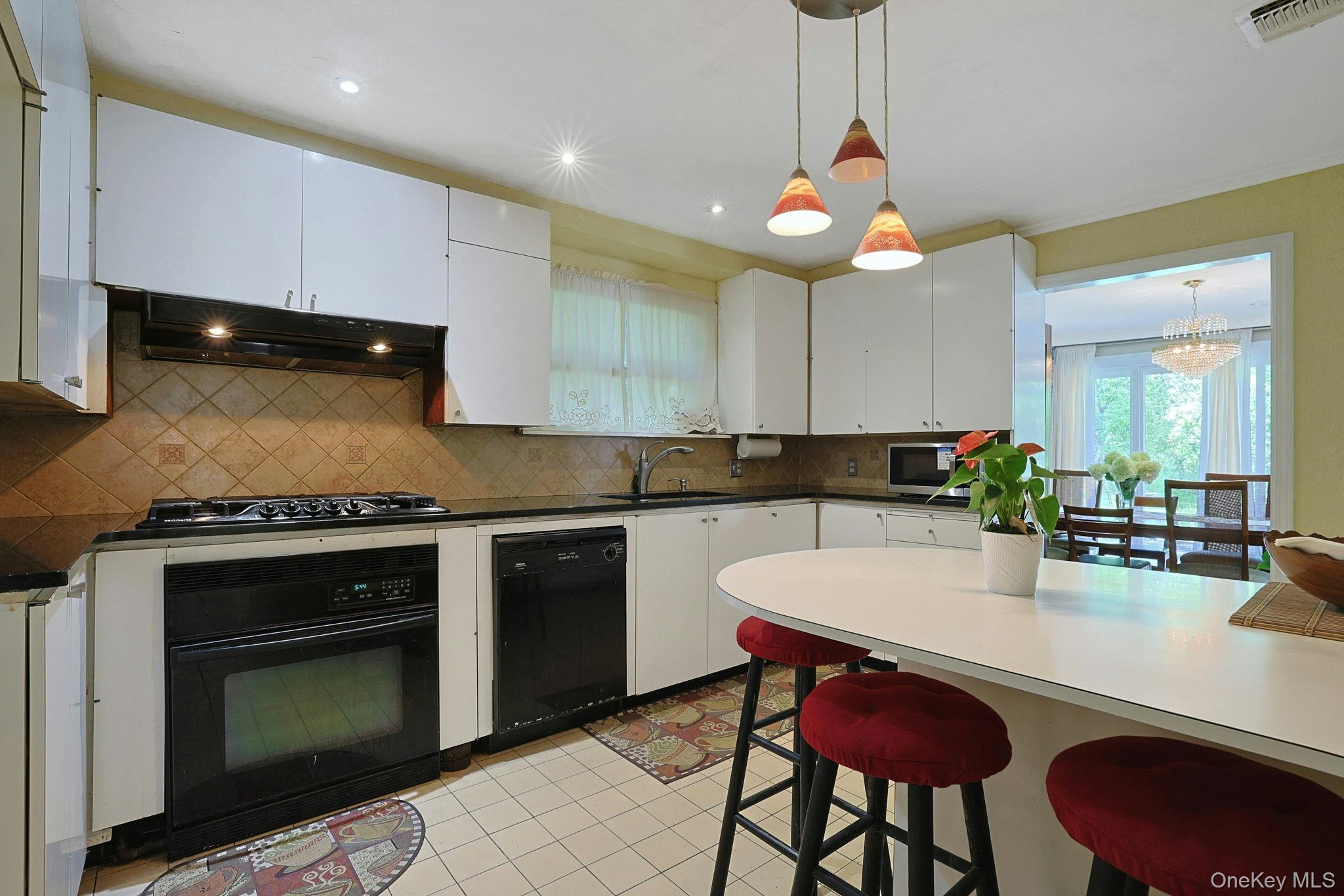 130 Apple Lane Drive – For Sale photo 13