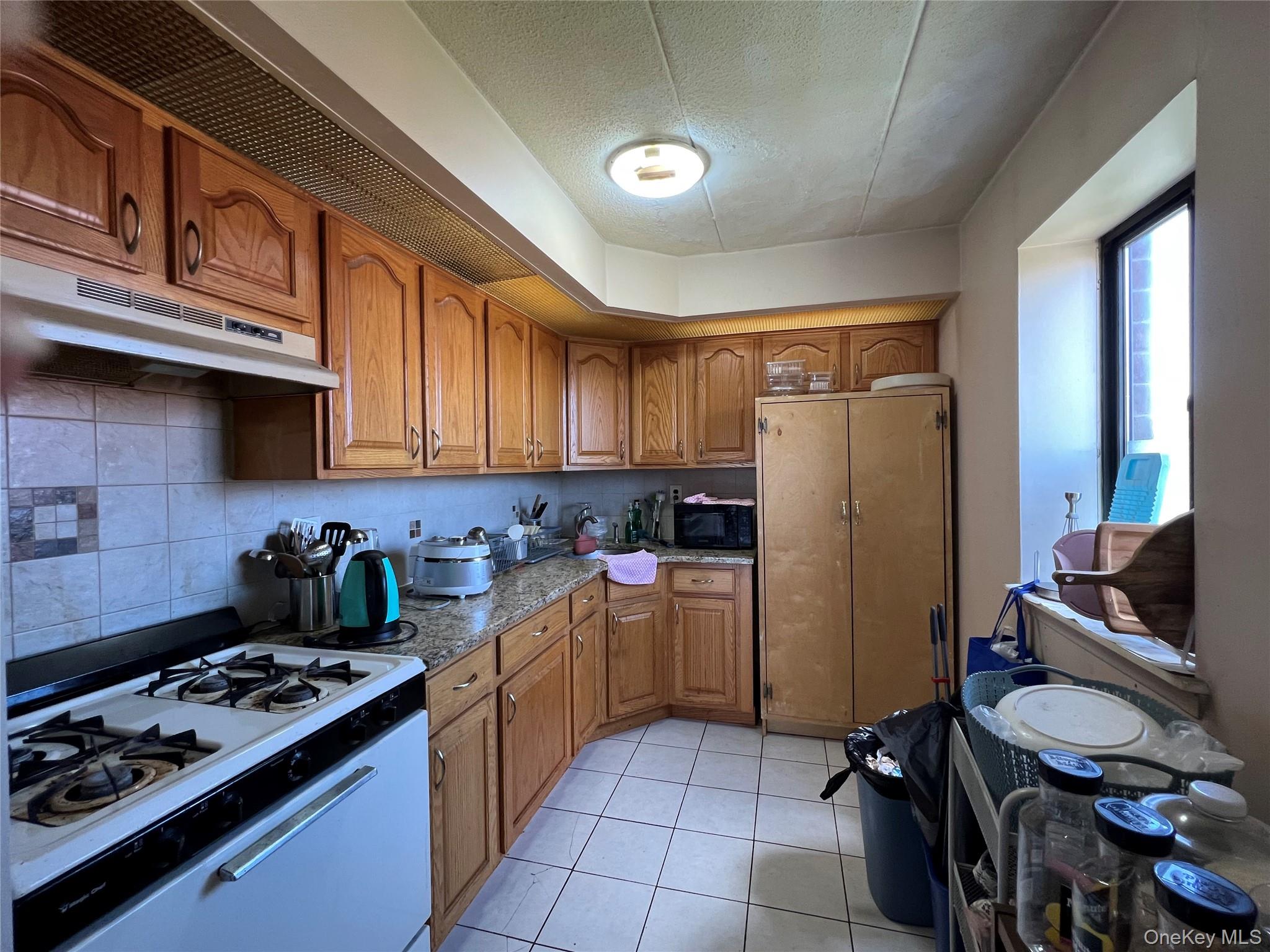 3808 147th Street, Unit 6E photo 7