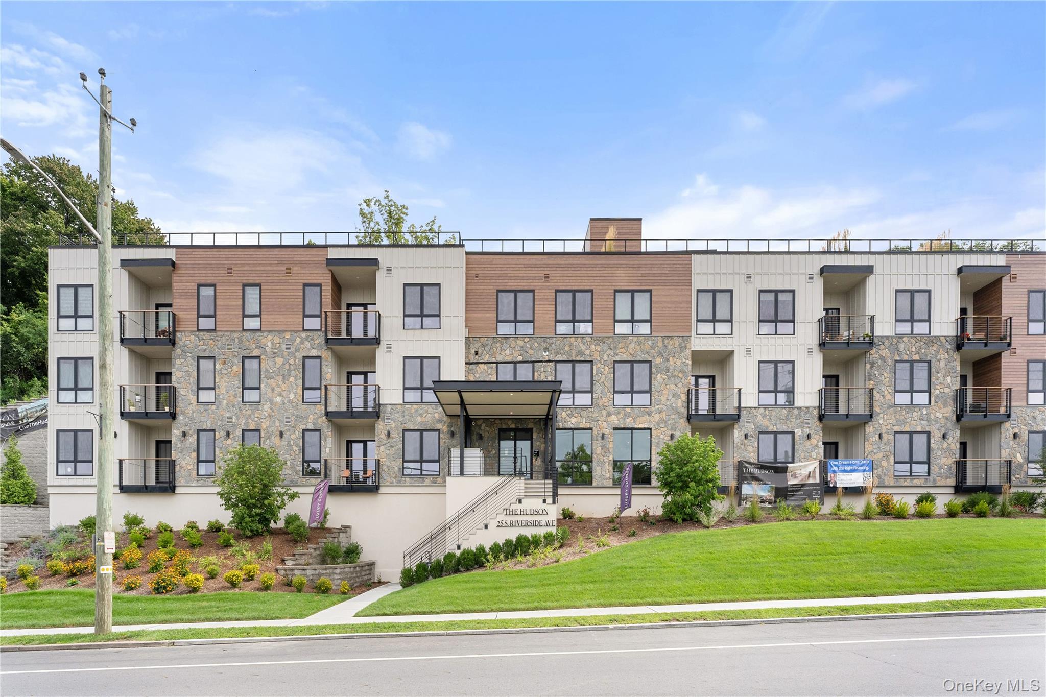 25 S Riverside Avenue, Unit 210