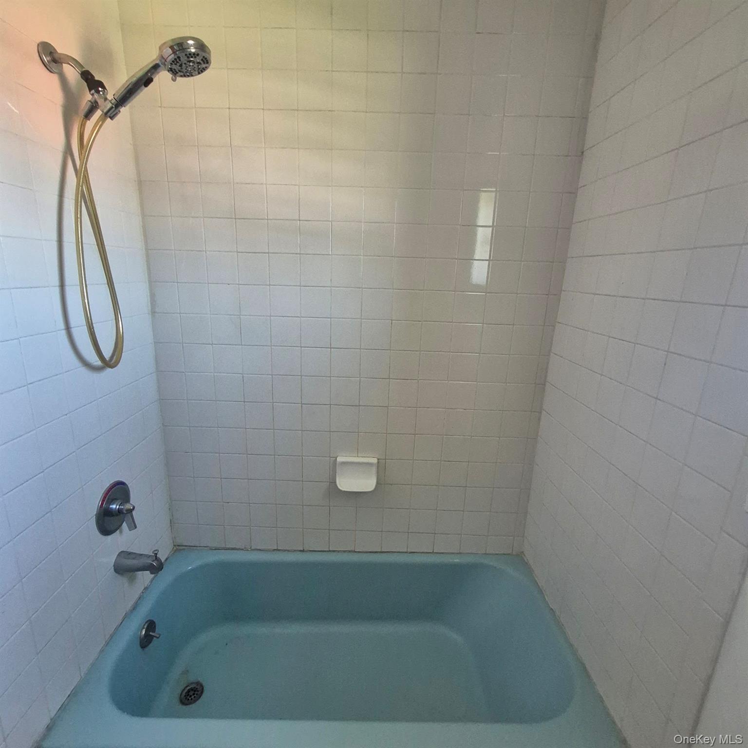2071 Ulster Avenue, Unit 4 photo 5