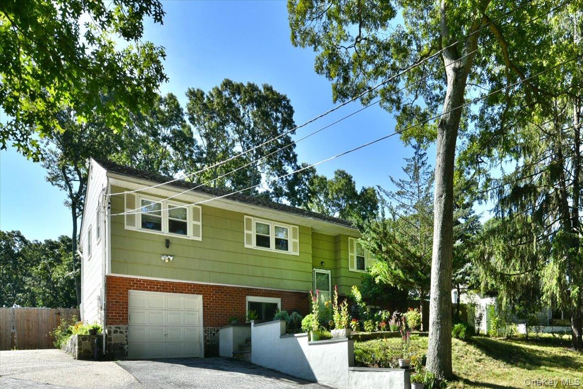 16 Edgar Drive – For Sale