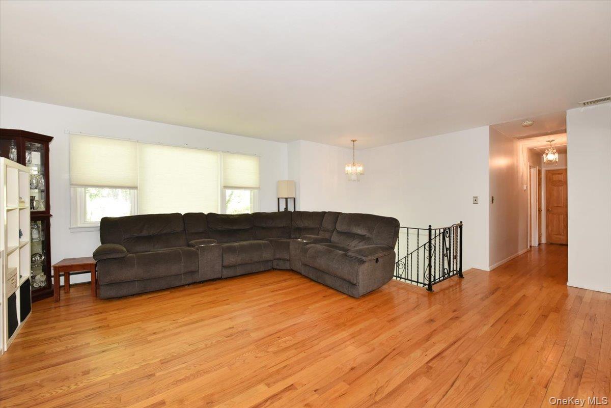 16 Edgar Drive – For Sale photo 6