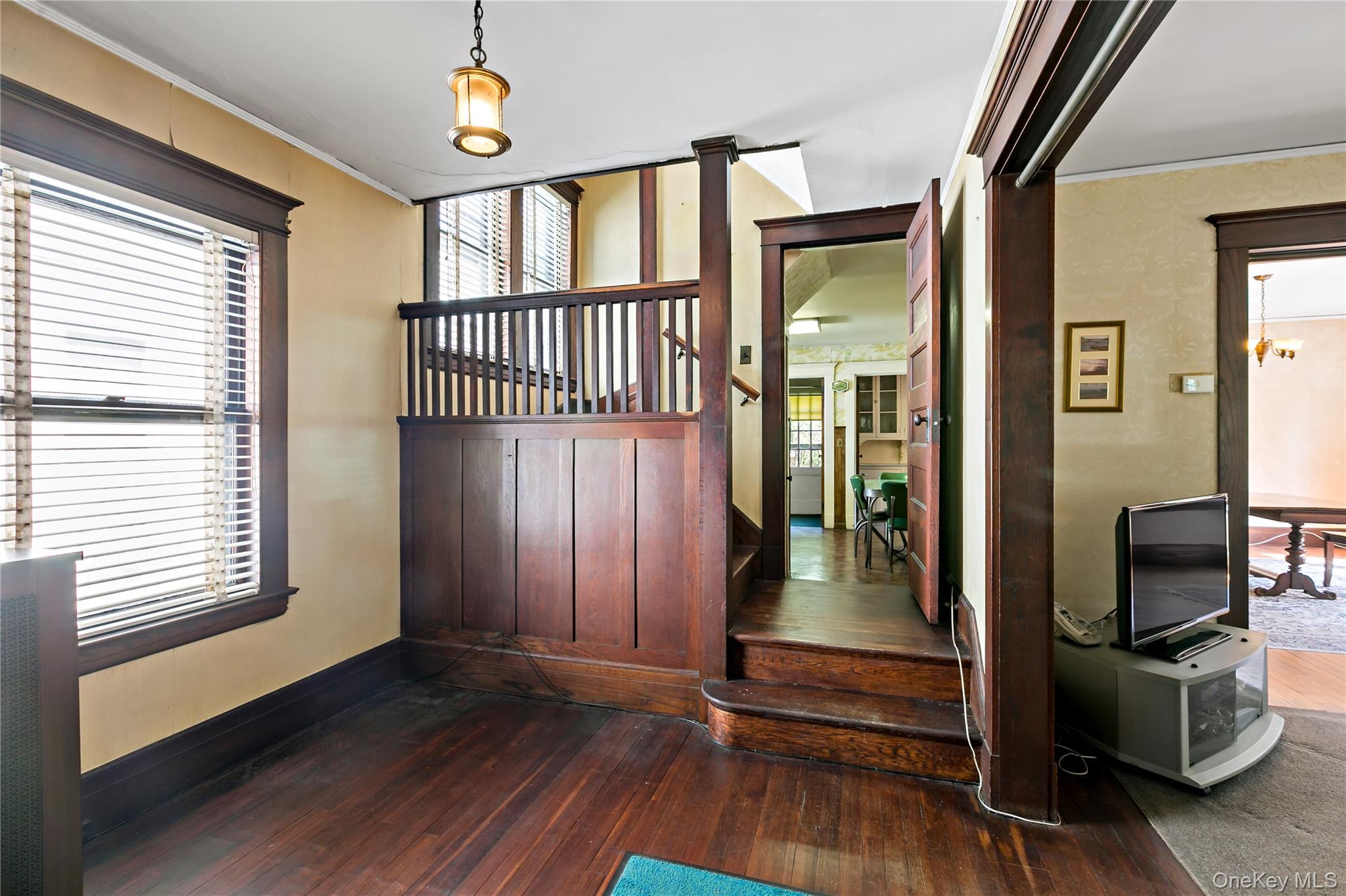 33 Melrose Avenue – For Sale photo 4