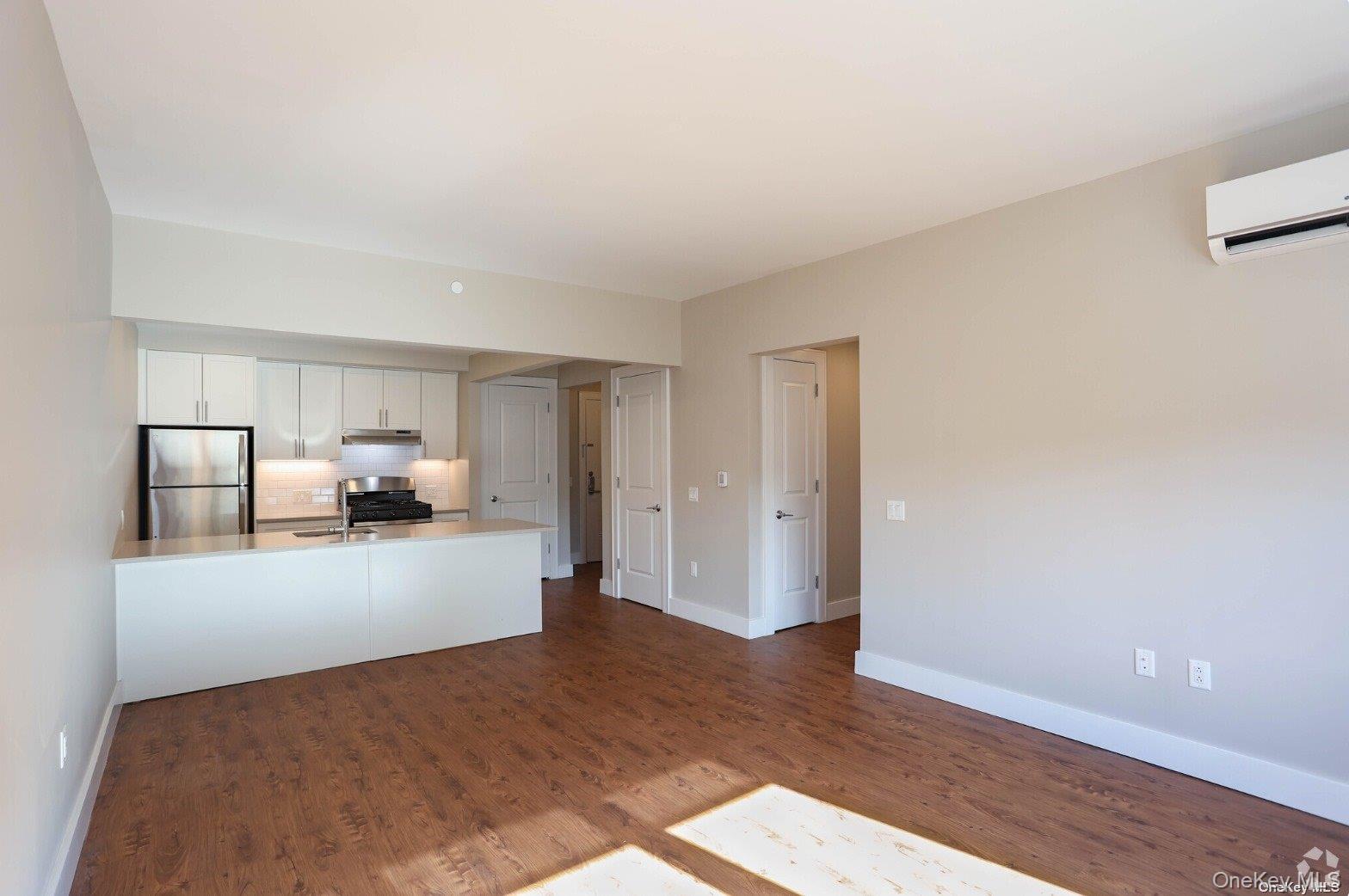 44-36 Douglaston Parkway, Unit 3K photo 6