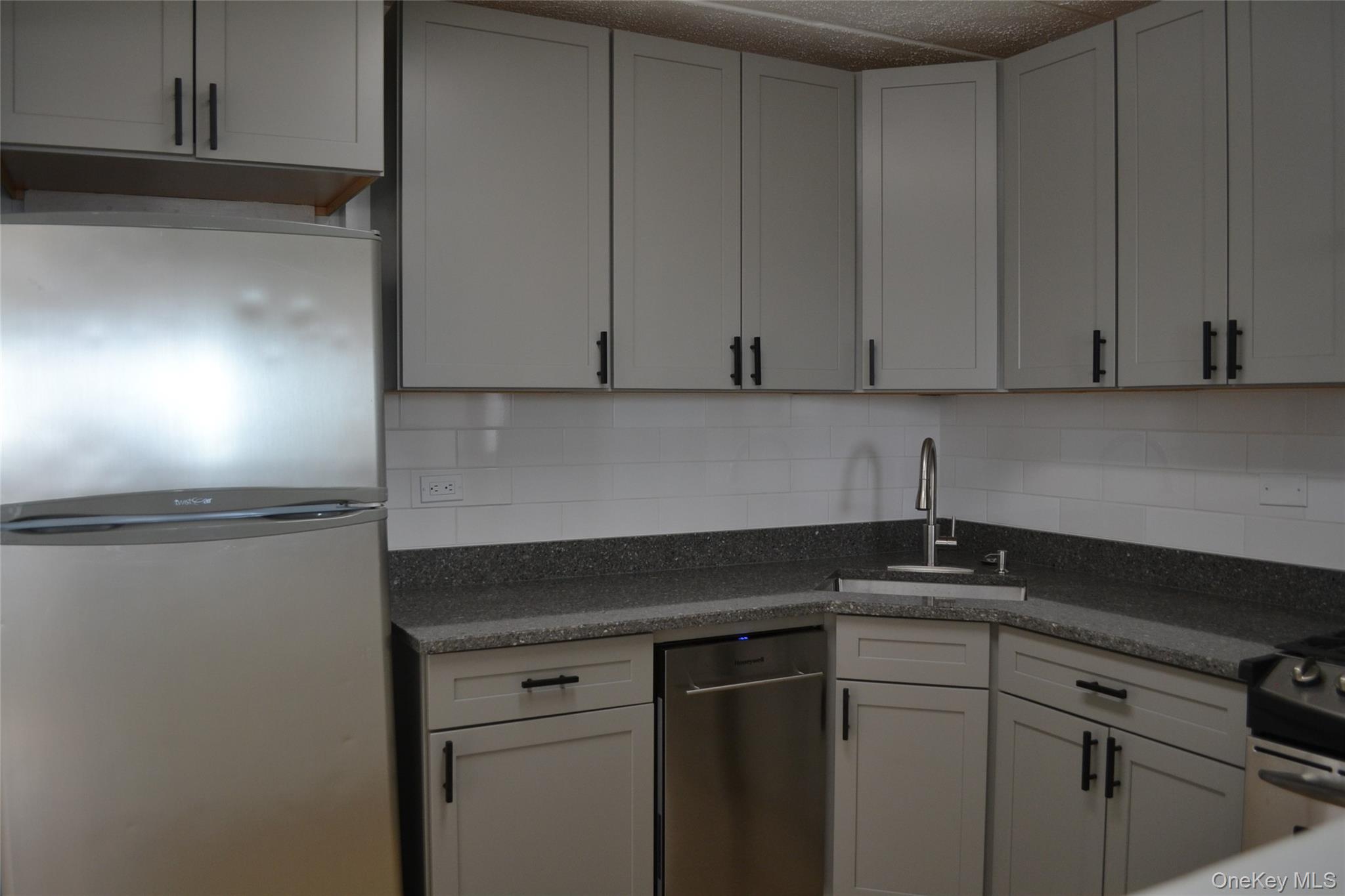 8708 Justice Avenue, Unit 8A photo 4