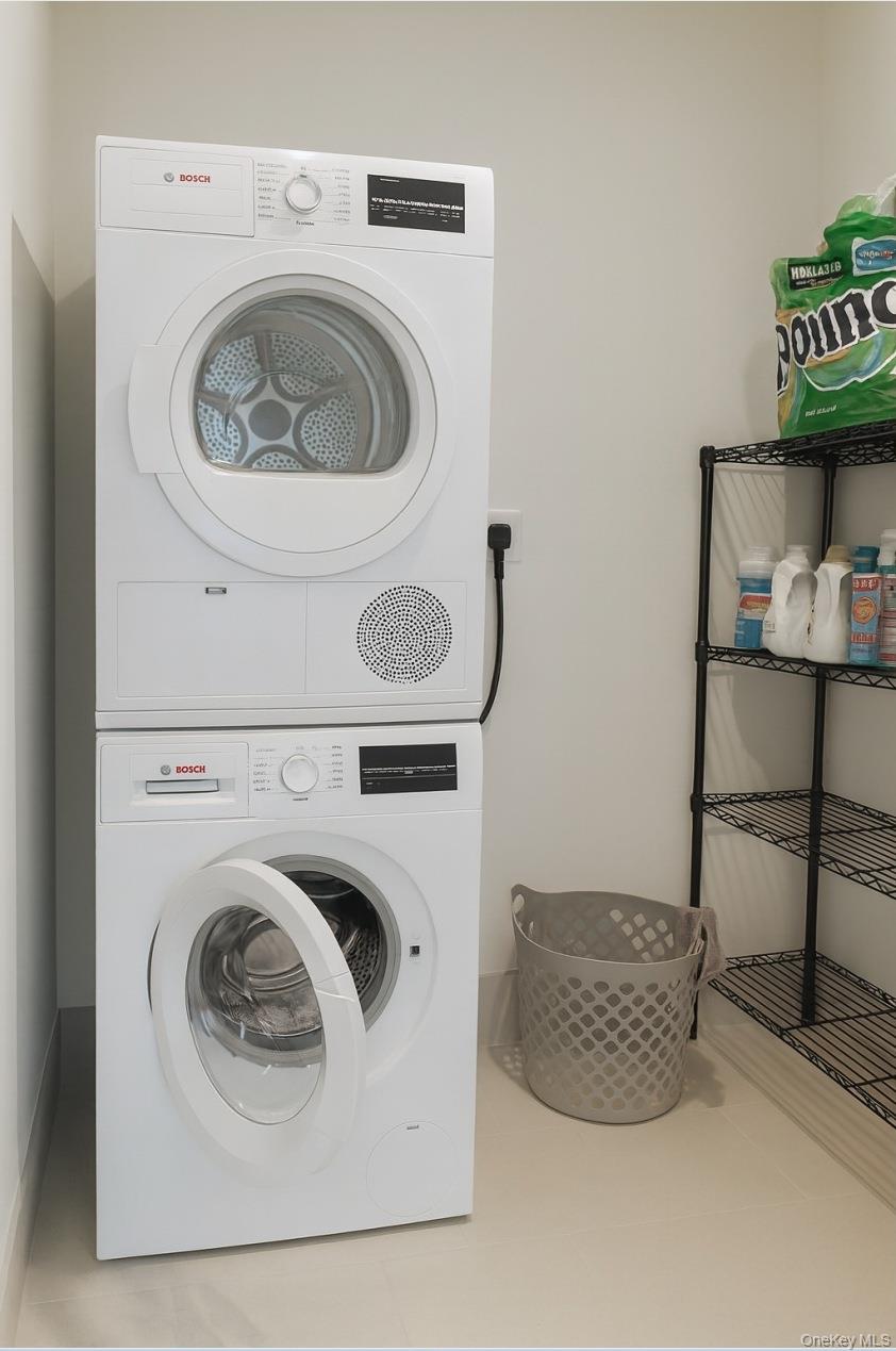 131-03 40th Road, Unit 18M photo 14