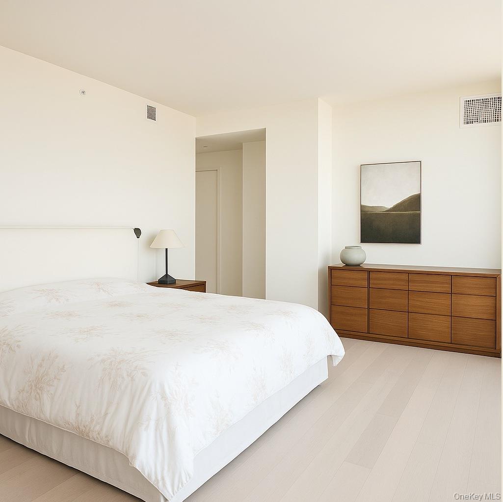 131-03 40th Road, Unit 18M photo 10
