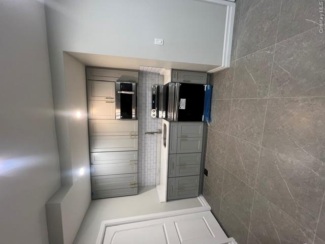 2524 Tenbroeck Avenue – For Rent photo 5