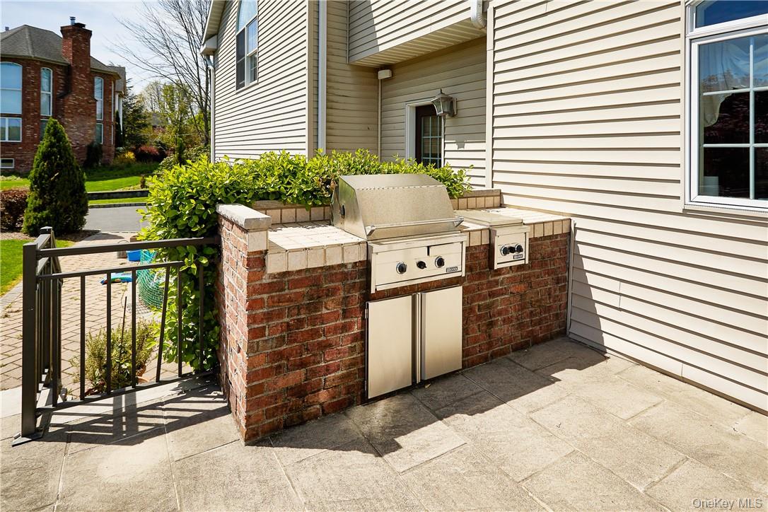 17 Constitution Court – For Sale photo 16