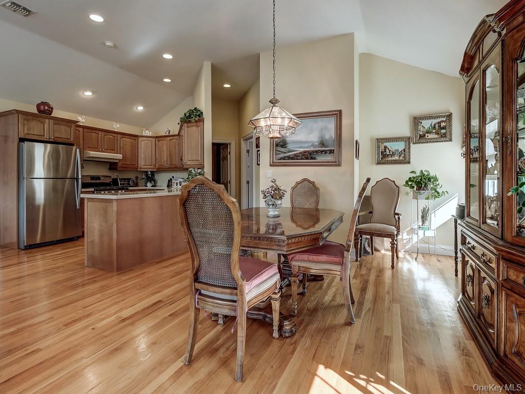 17 Constitution Court – For Sale photo 31