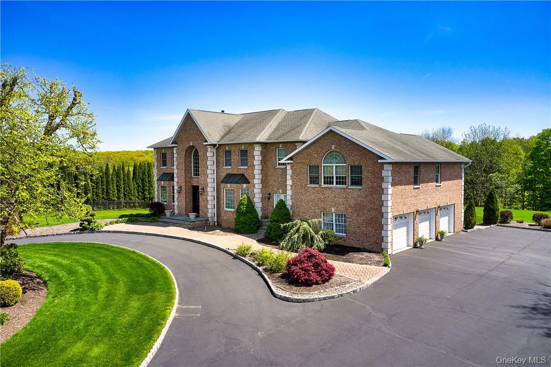17 Constitution Court – For Sale