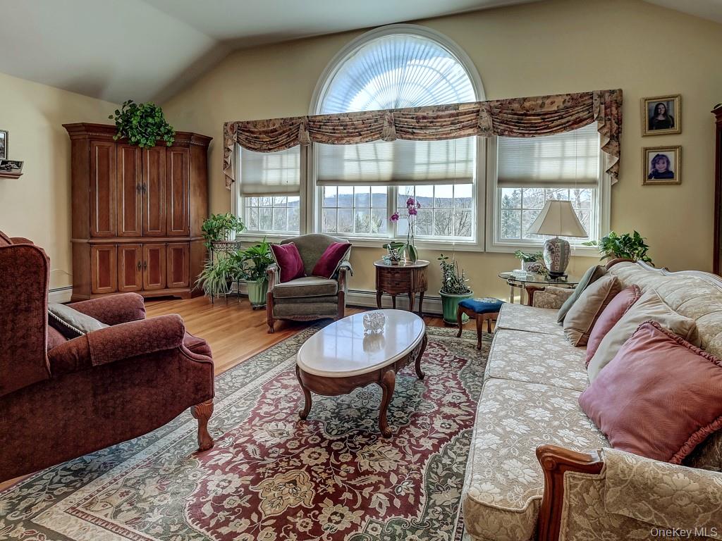 17 Constitution Court – For Sale photo 32
