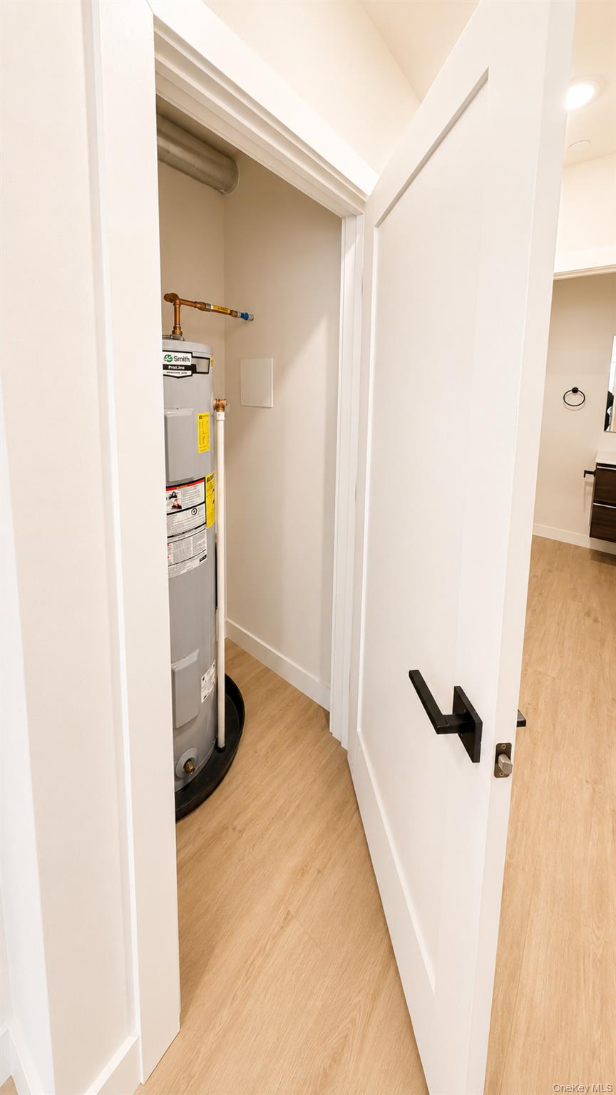136 south, Unit 202 photo 6