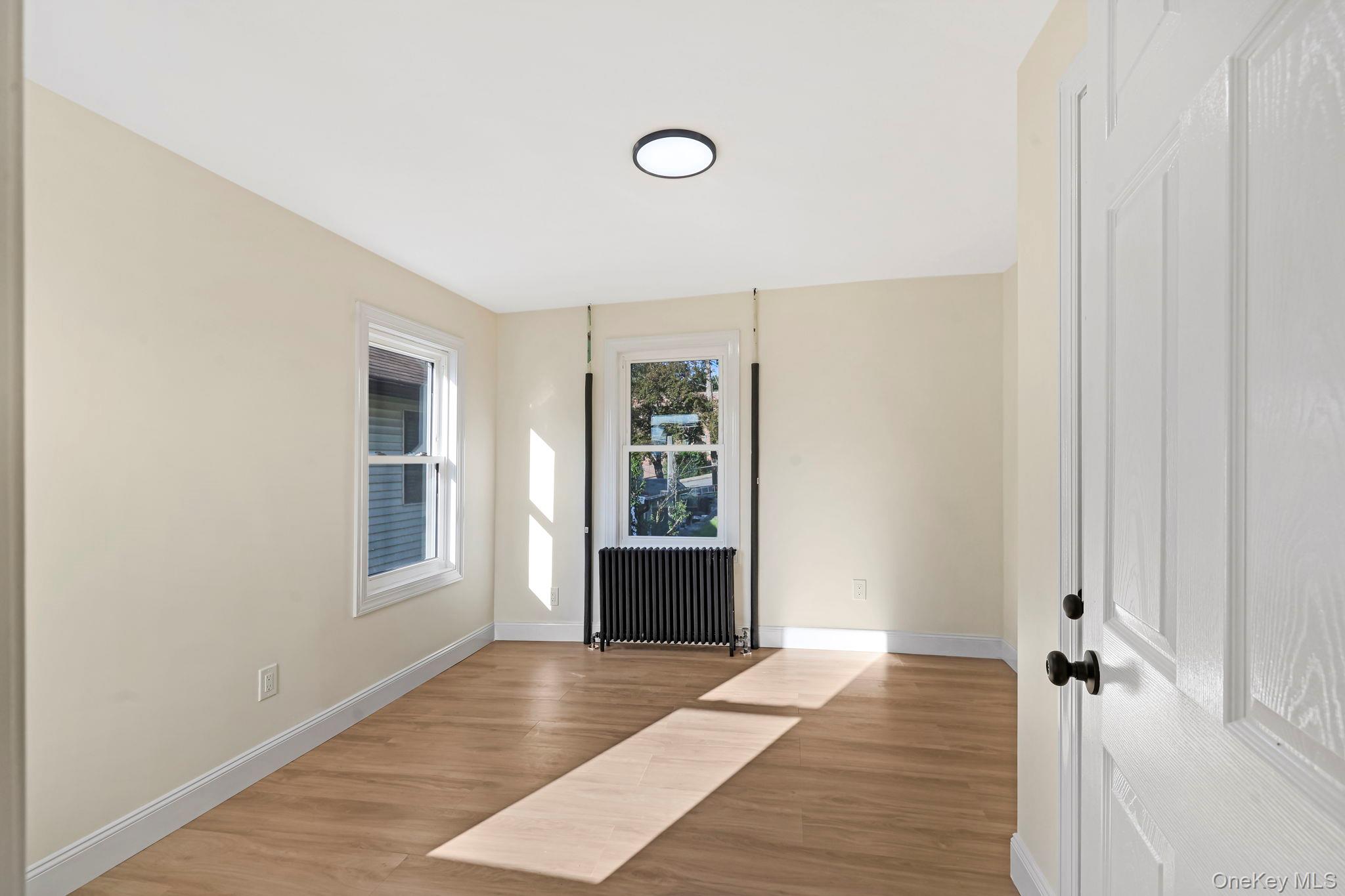 5 Grant Avenue – For Rent photo 8