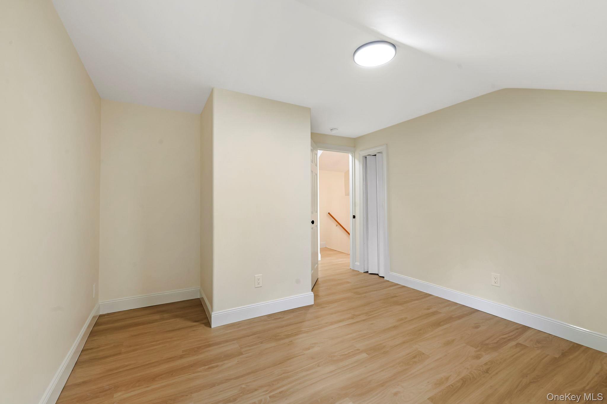 5 Grant Avenue – For Rent photo 17
