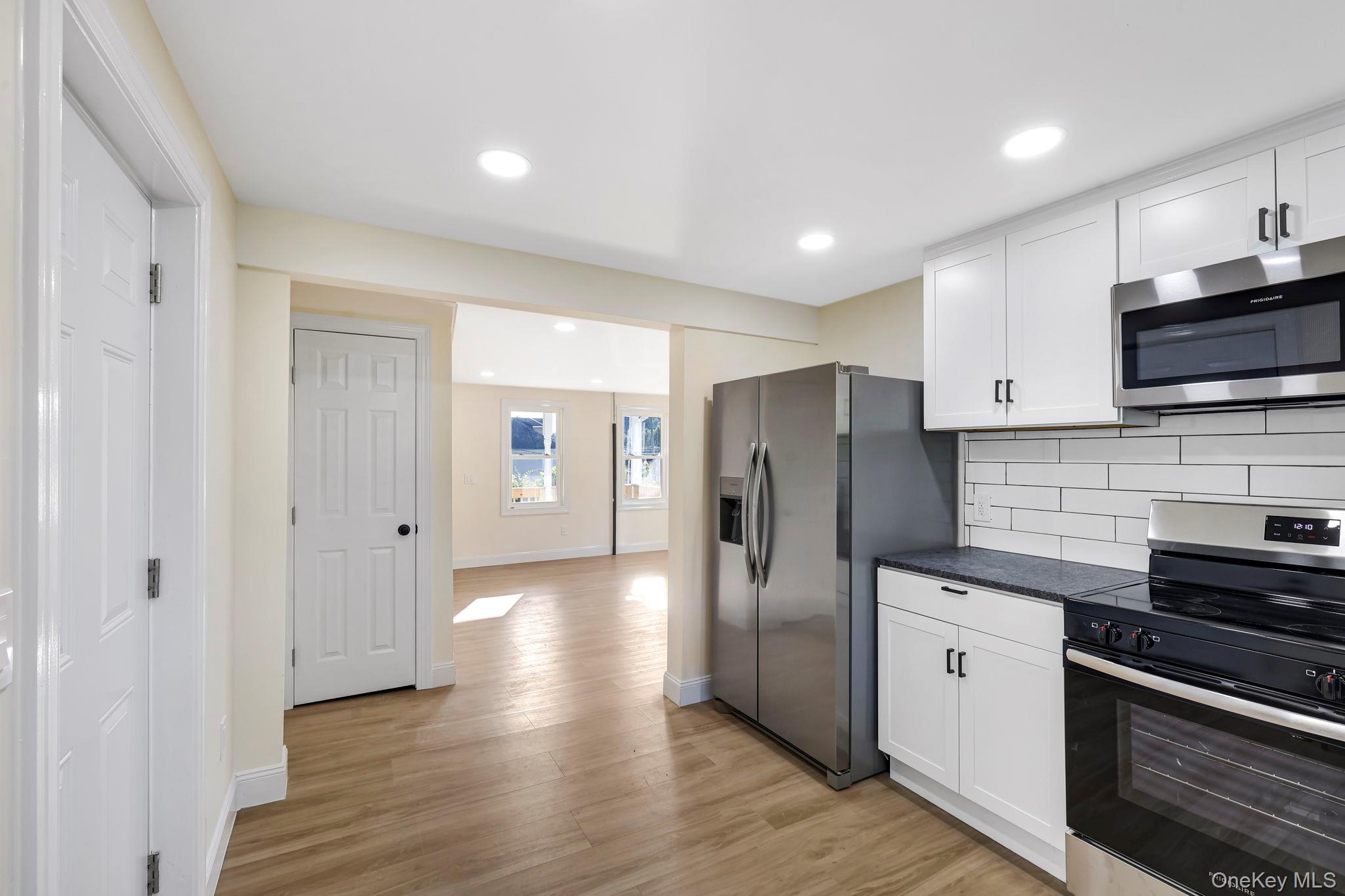 5 Grant Avenue – For Rent photo 11