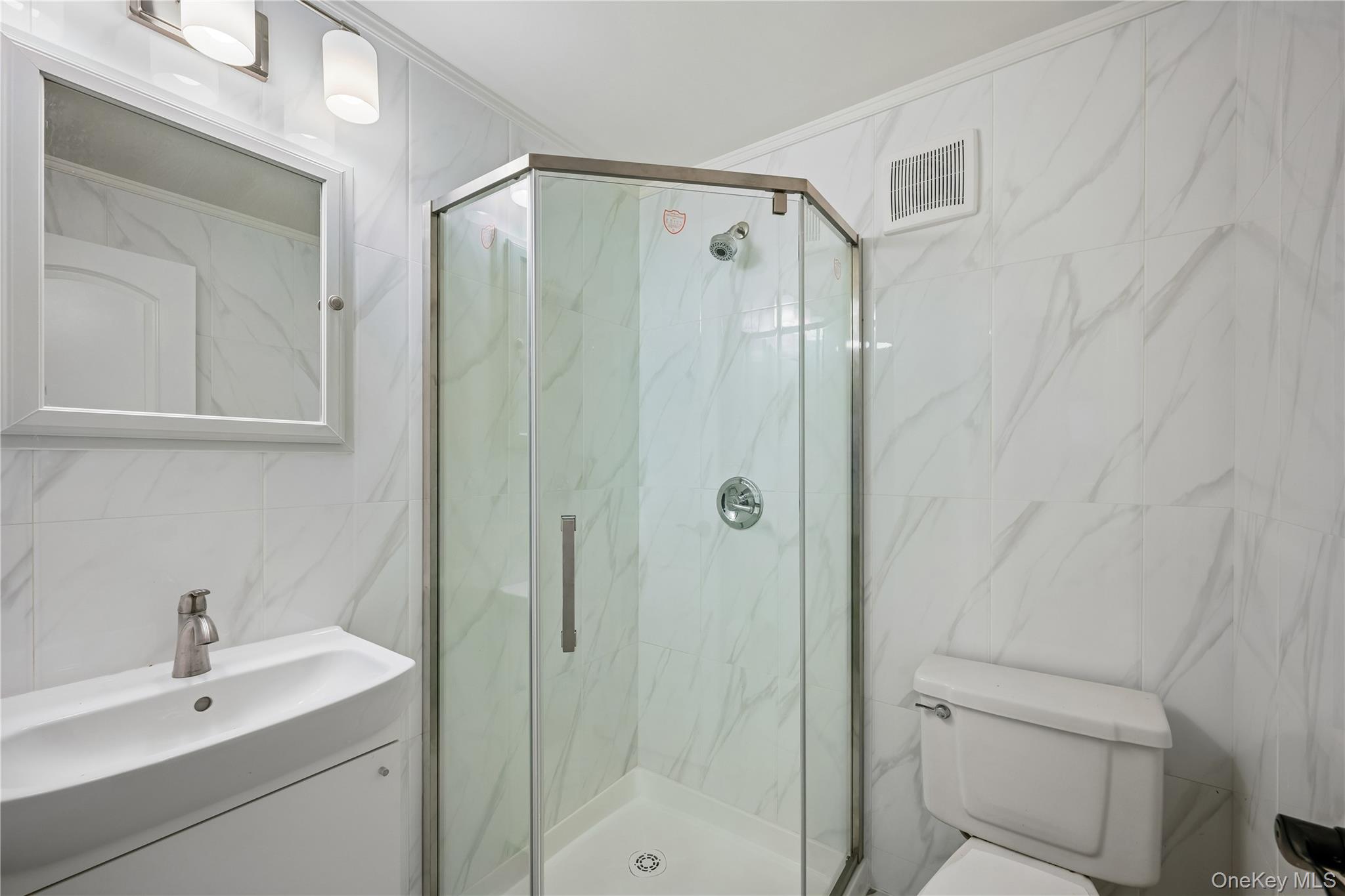 14726 Roosevelt Avenue, Unit 1C photo 10