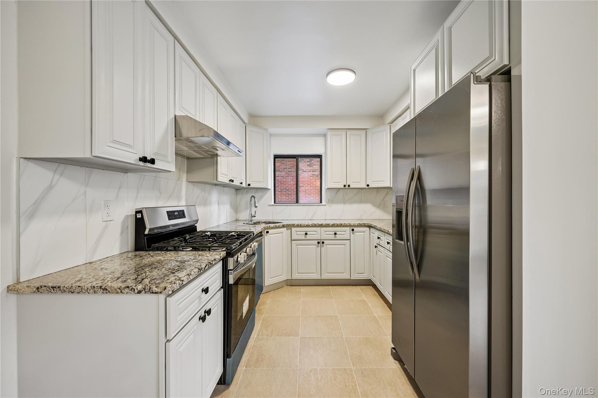 14726 Roosevelt Avenue, Unit 1C photo 5