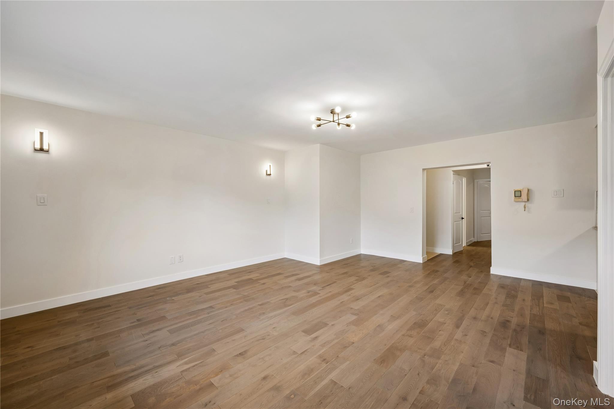 14726 Roosevelt Avenue, Unit 1C photo 11