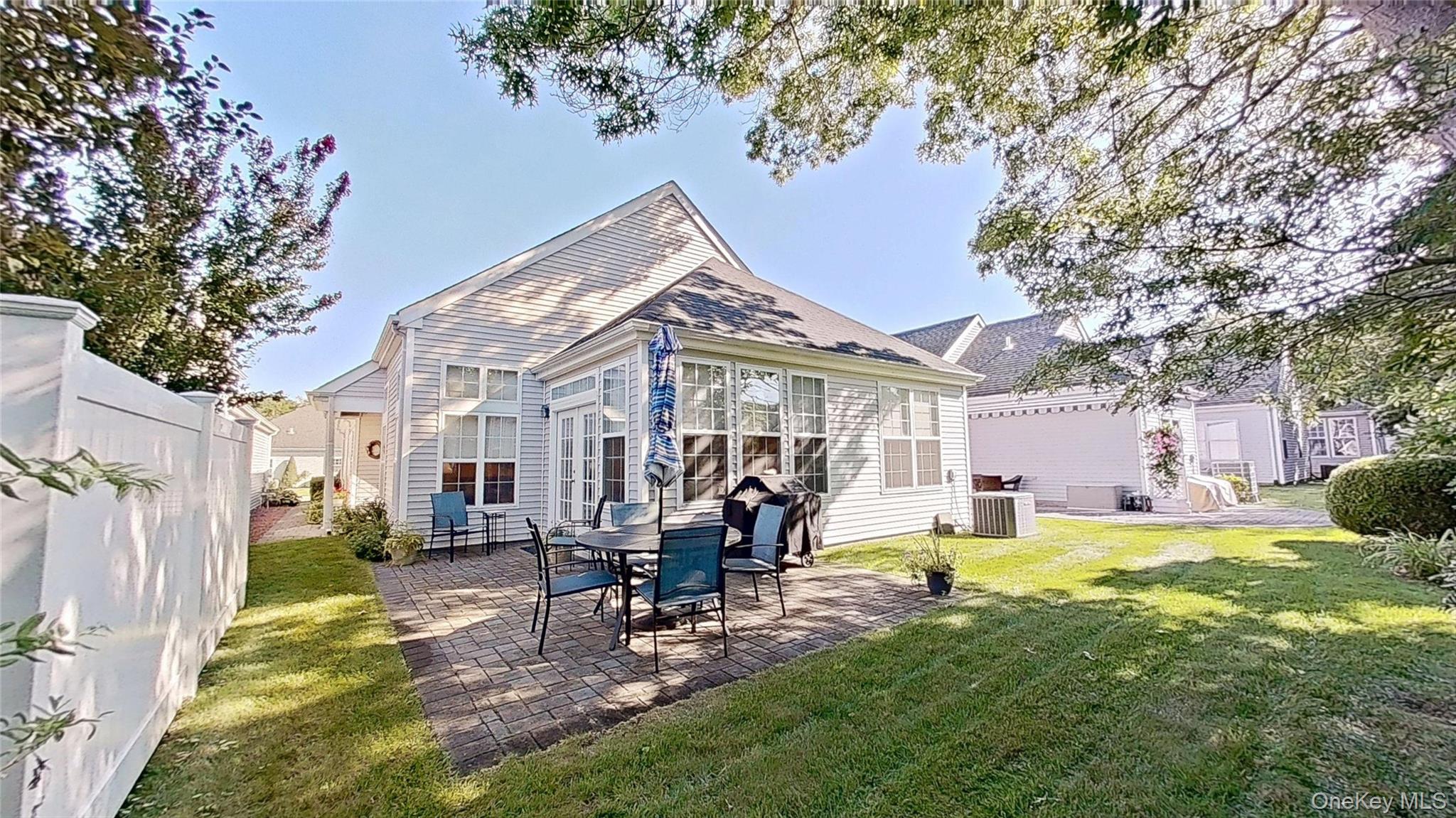 454 Leisure Drive – For Sale photo 3