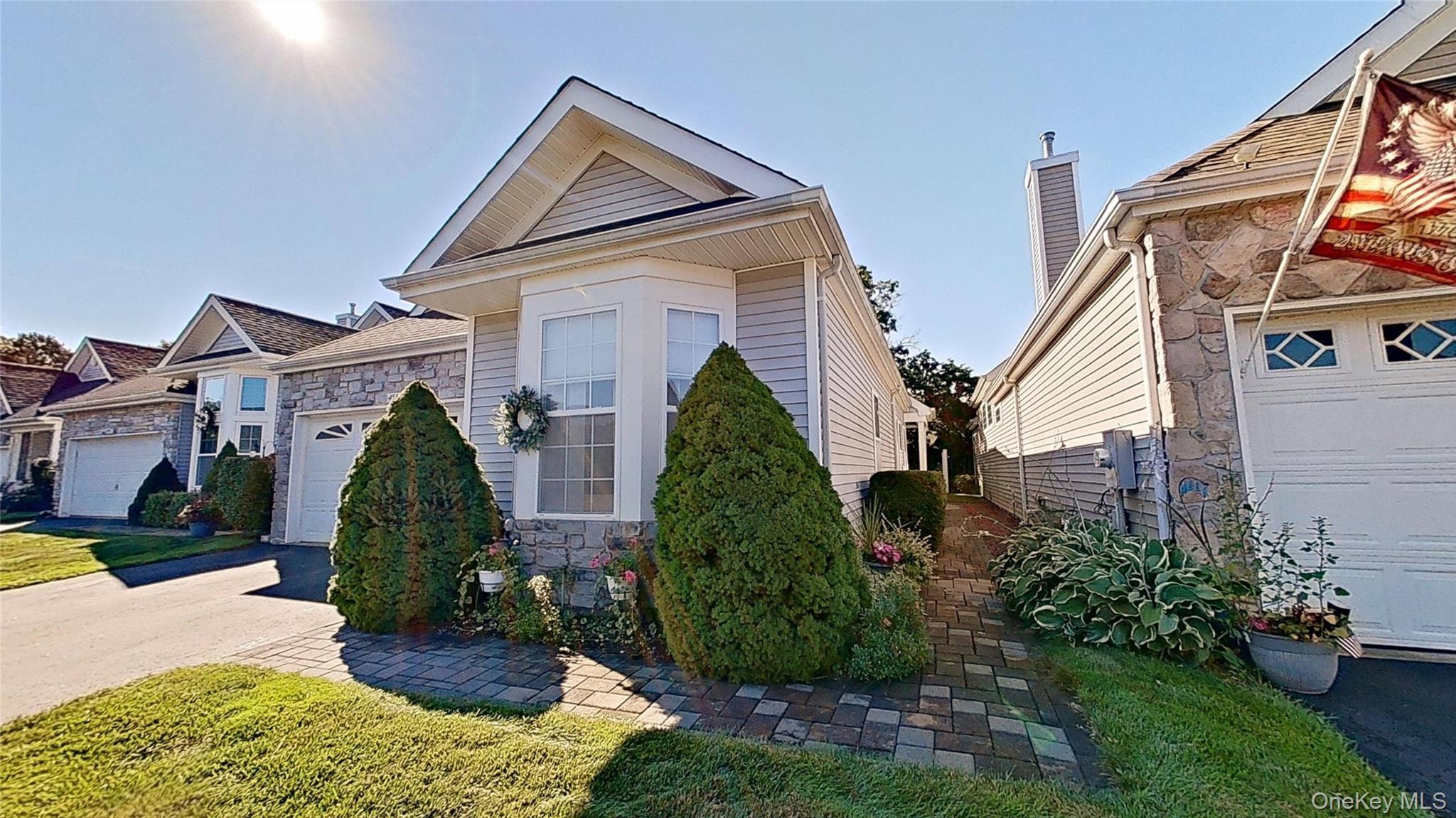 454 Leisure Drive – For Sale photo 2