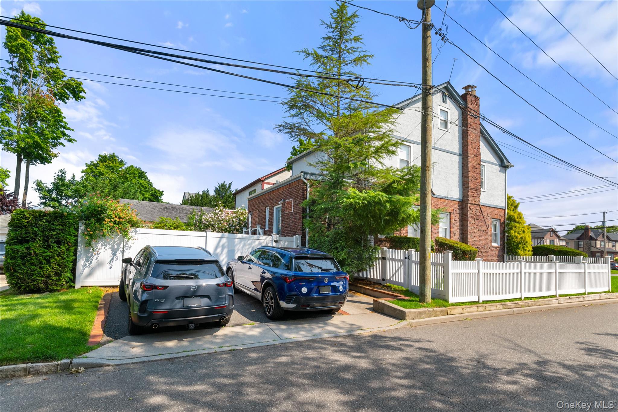 381 Woodmere Boulevard – For Sale photo 16