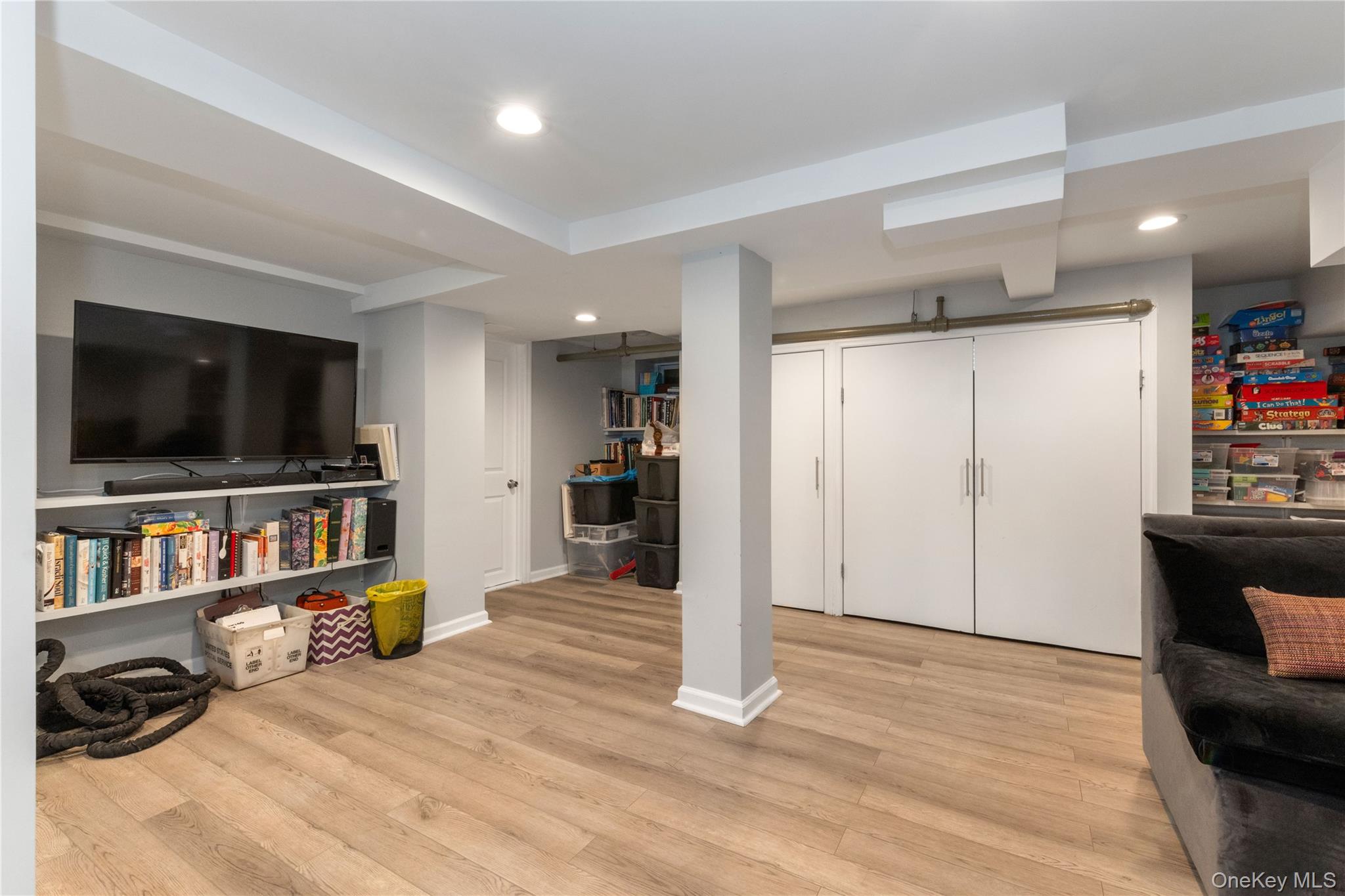 381 Woodmere Boulevard – For Sale photo 12