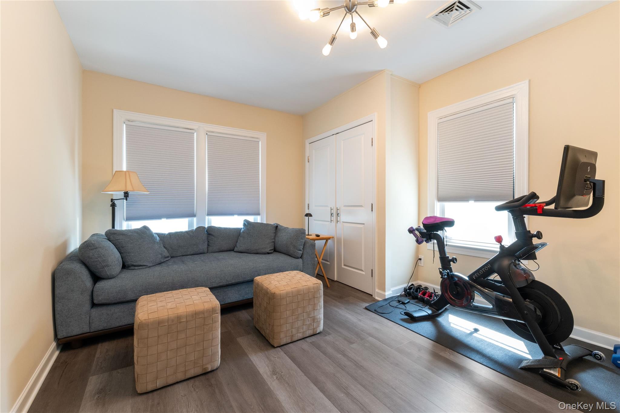 381 Woodmere Boulevard – For Sale photo 13