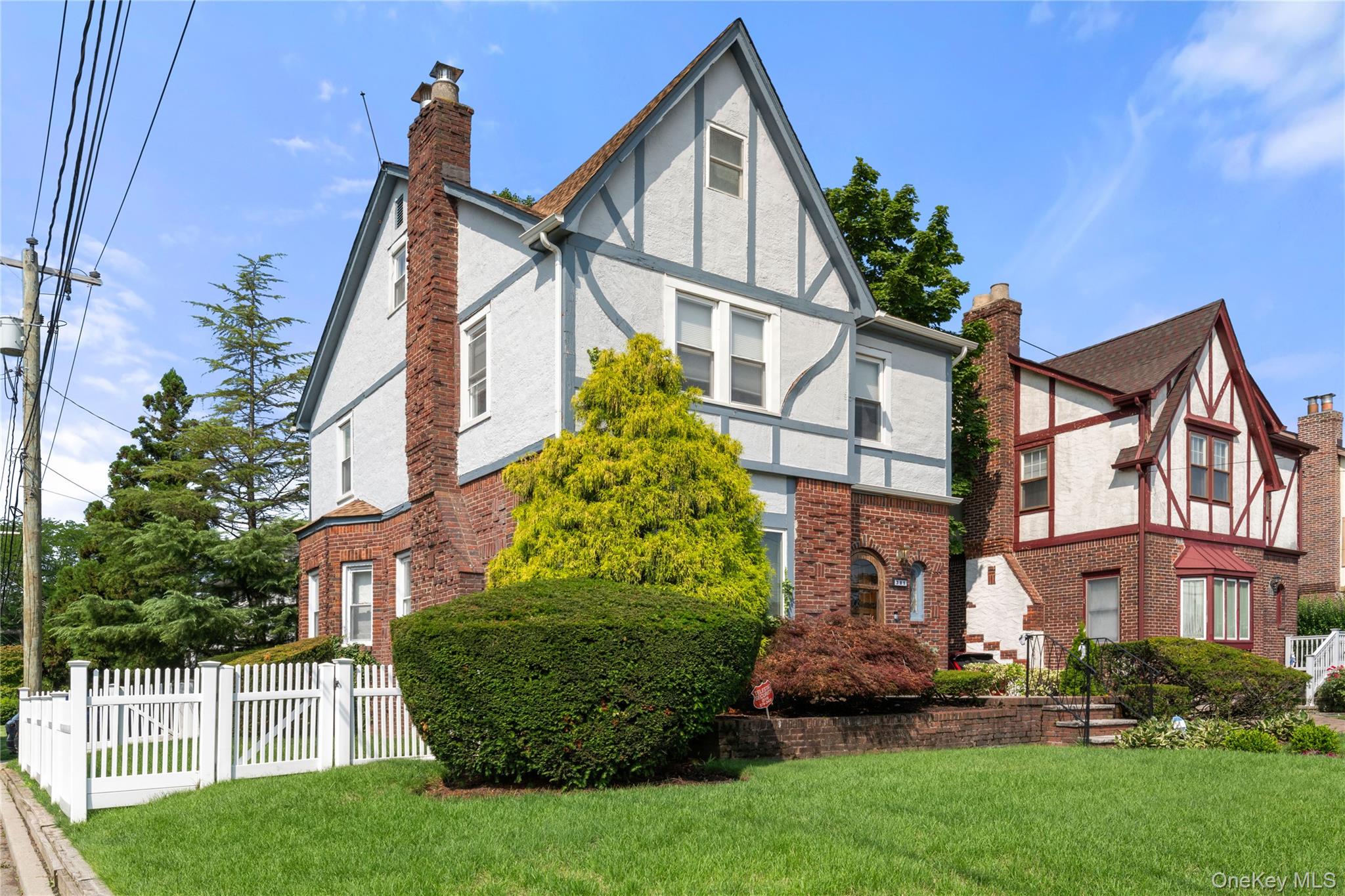 381 Woodmere Boulevard – For Sale