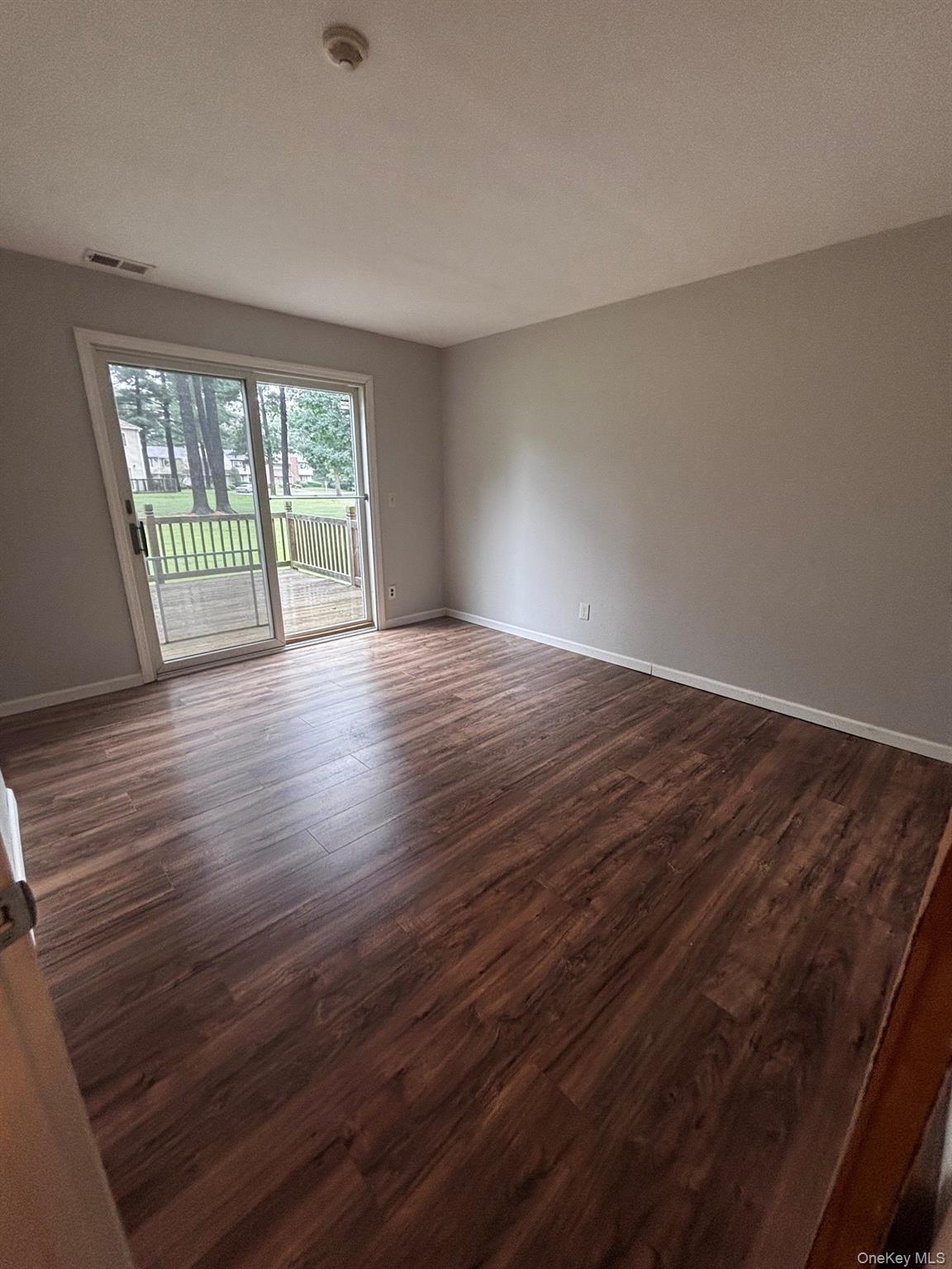 203 Lake Pointe Circle, Unit 203 photo 12