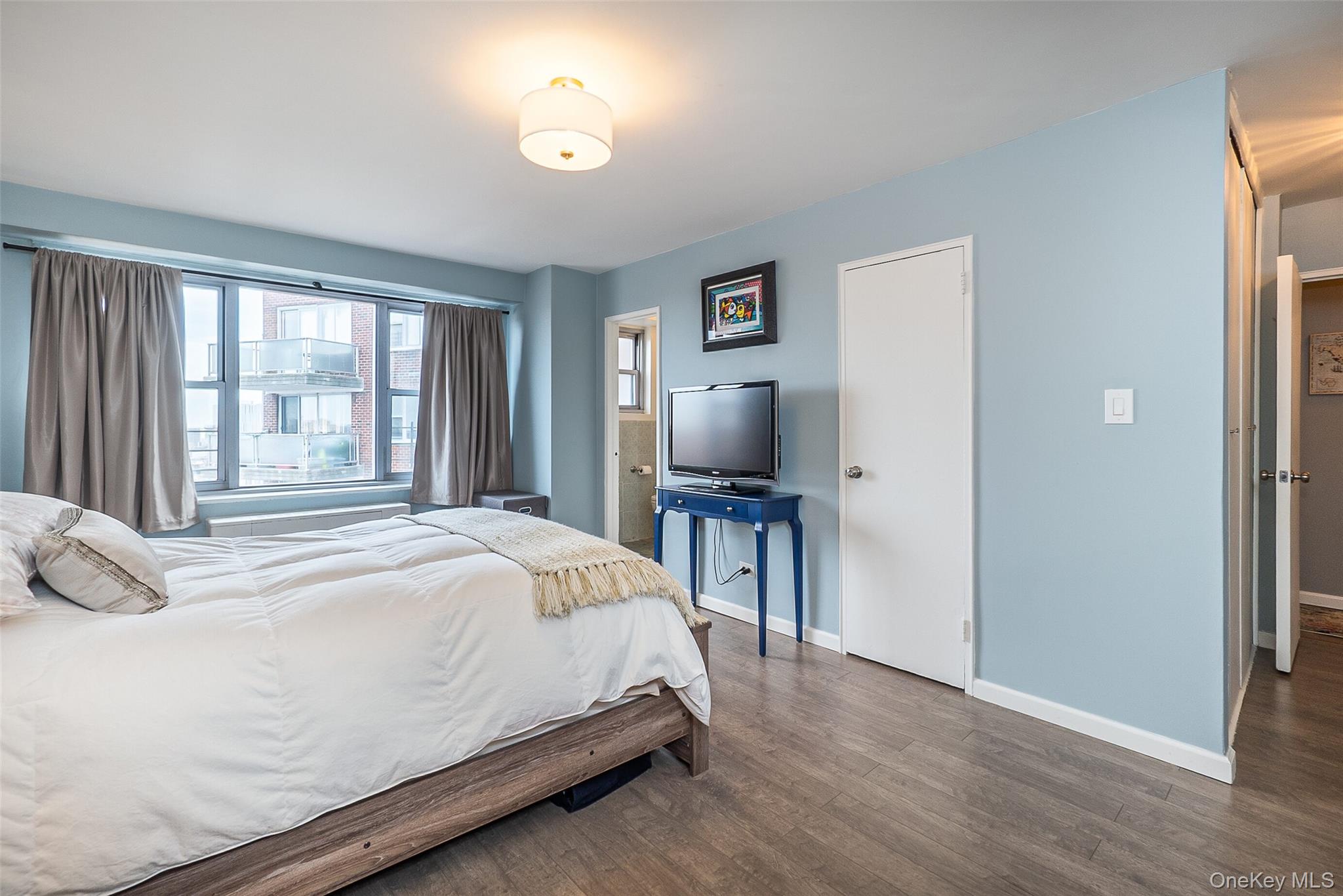 85-15 Main Street, Unit 12J photo 17