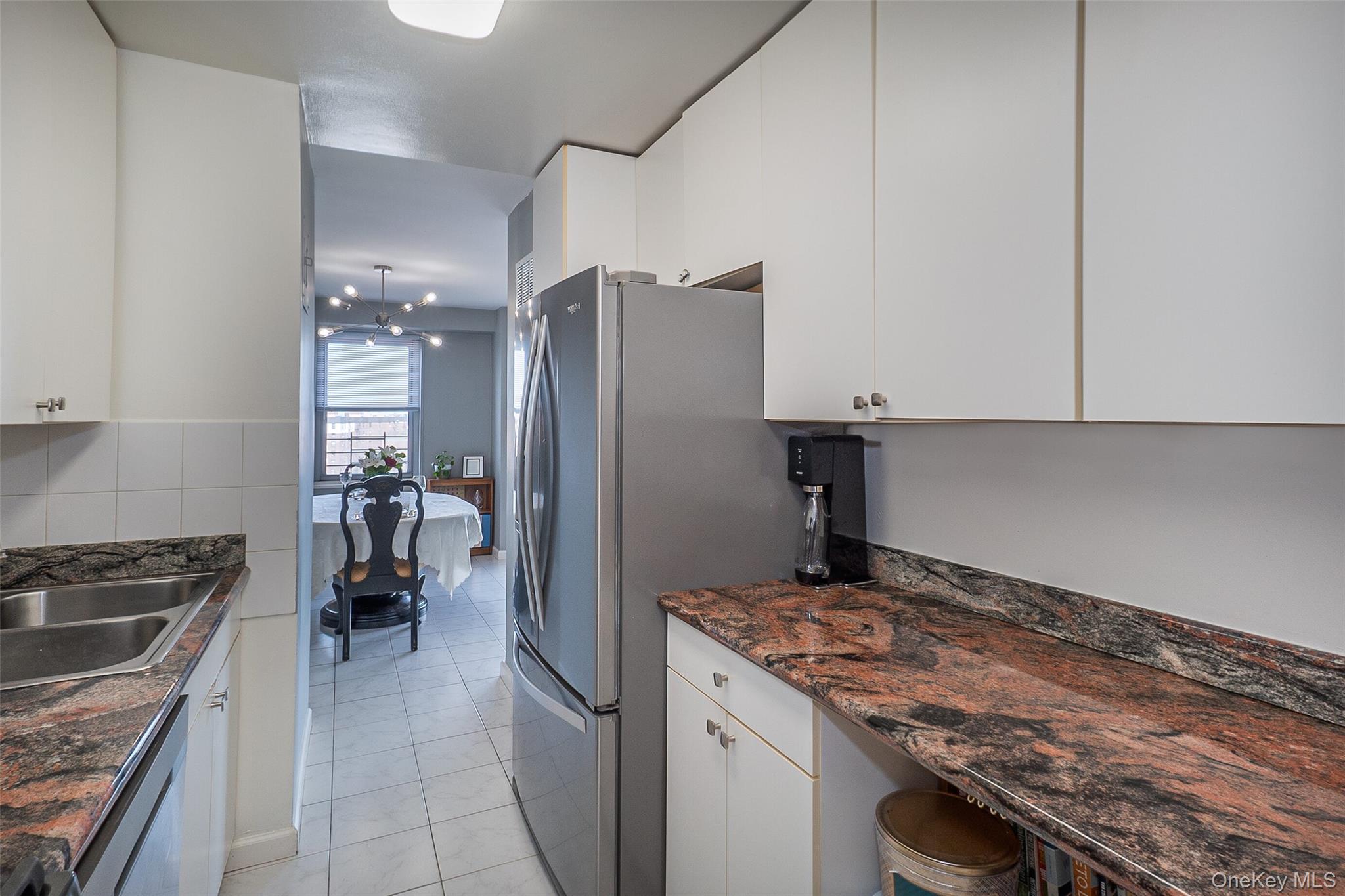 85-15 Main Street, Unit 12J photo 11