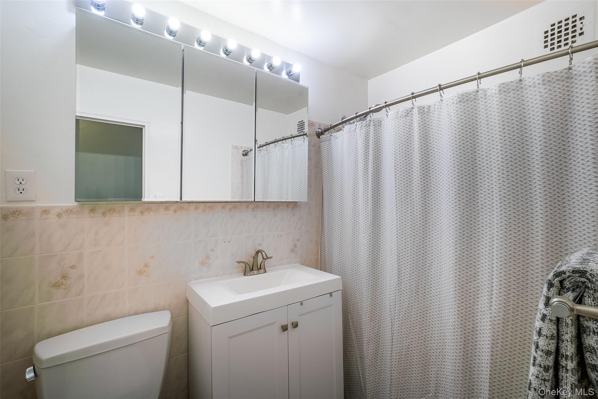 85-15 Main Street, Unit 12J photo 15