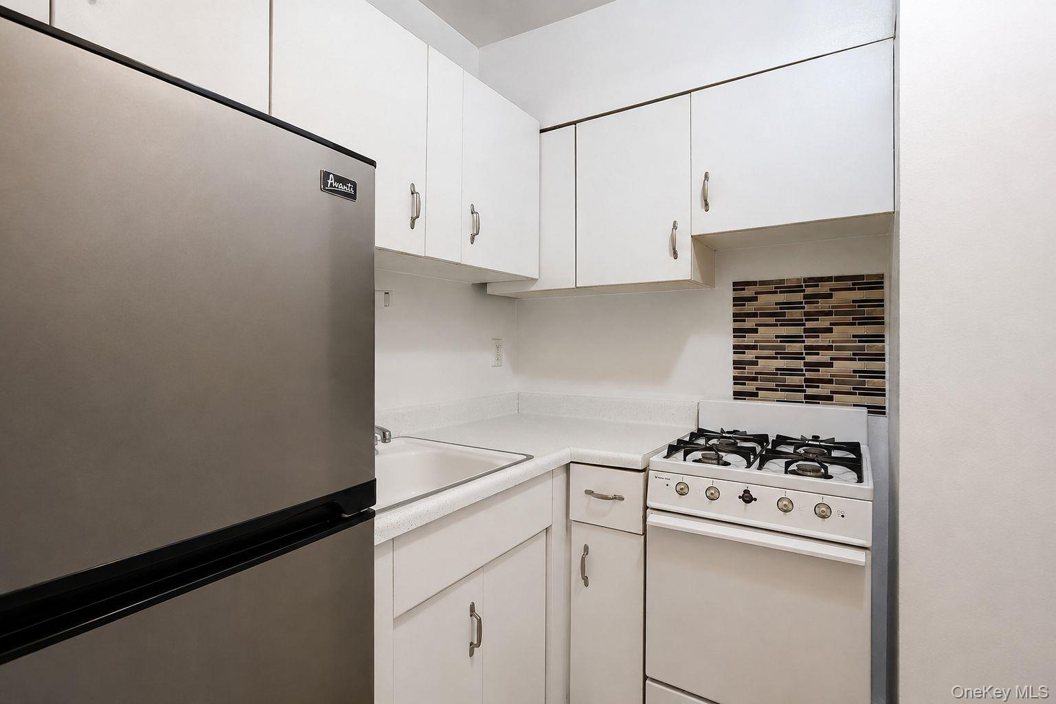 59-30 108th Street, Unit 5G photo 21
