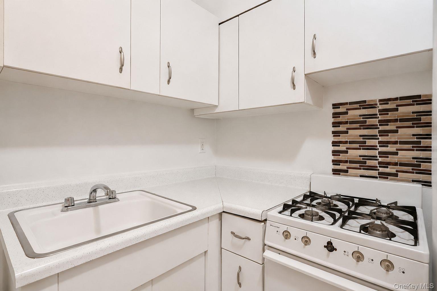 59-30 108th Street, Unit 5G photo 23