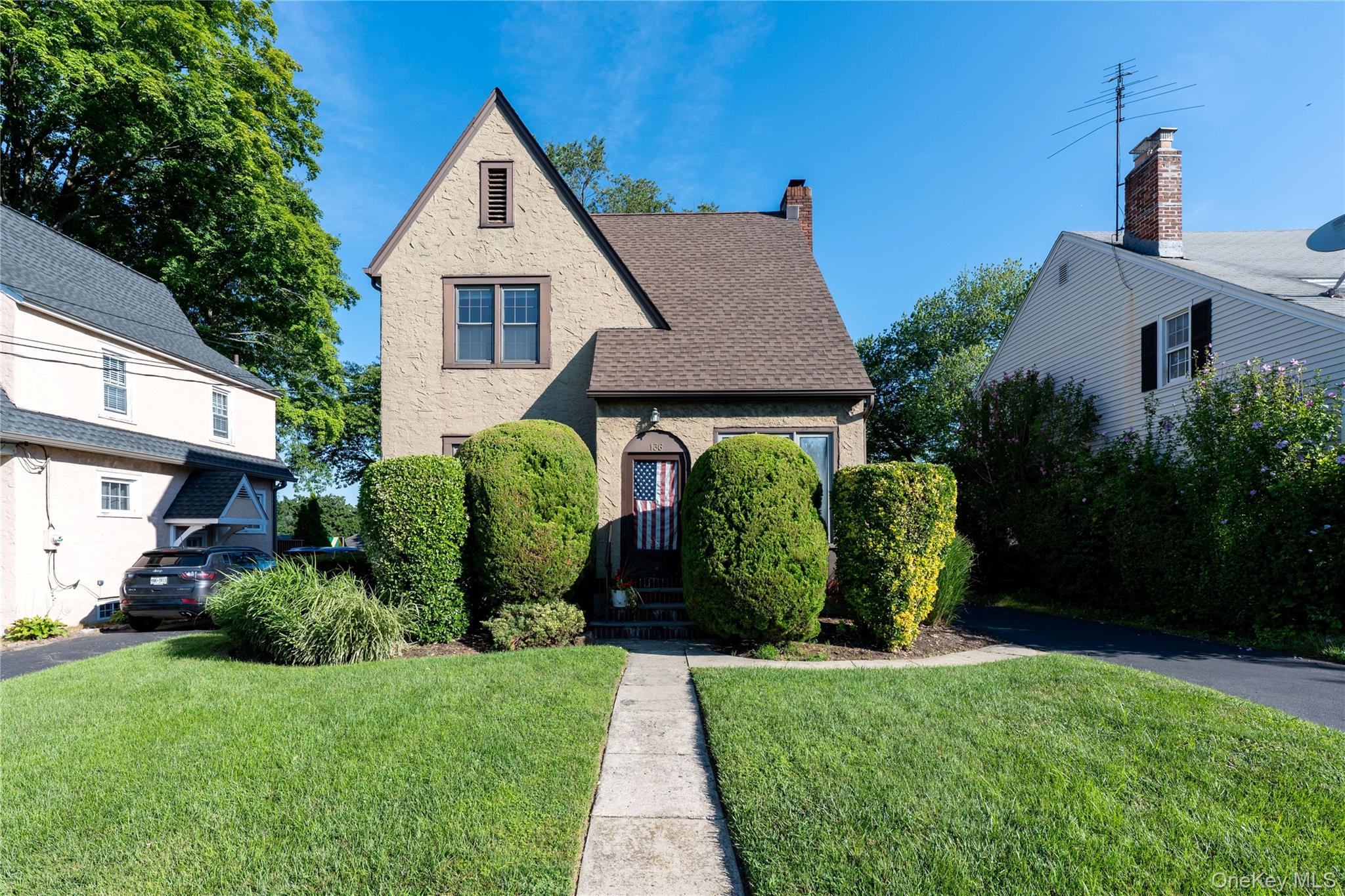 136 Grant Avenue – For Sale