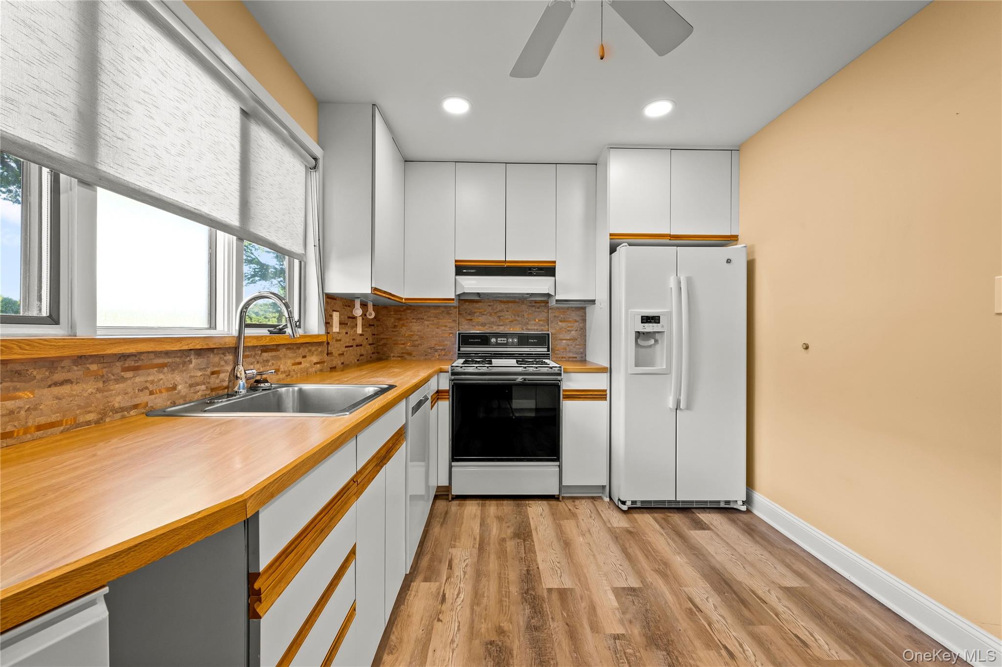 136 Grant Avenue – For Sale photo 16