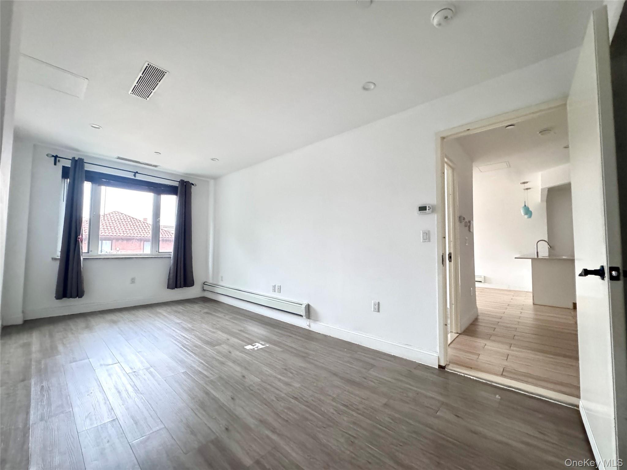 136-20 Booth Memorial Avenue, Unit 3A photo 7