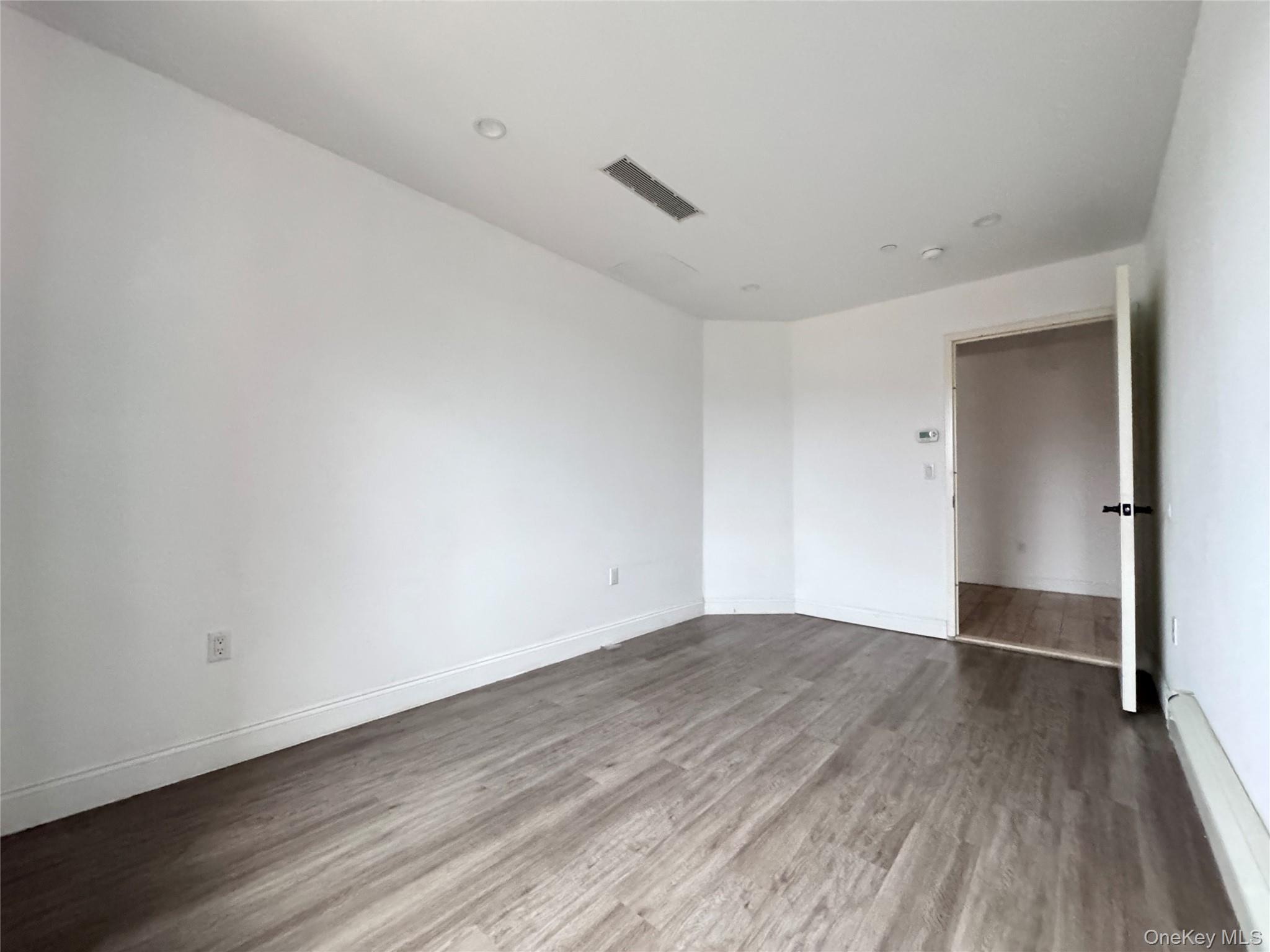 136-20 Booth Memorial Avenue, Unit 3A photo 13