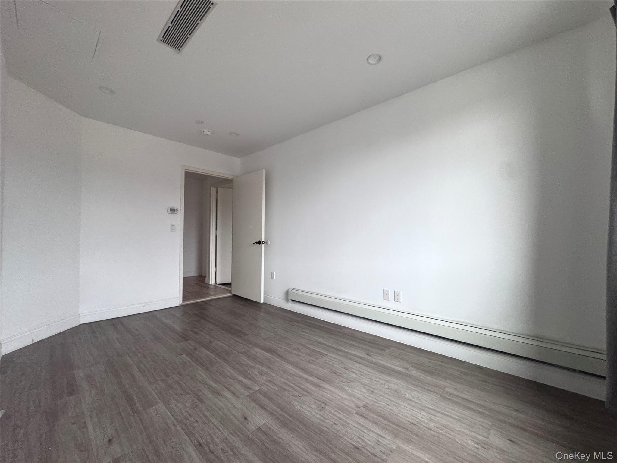 136-20 Booth Memorial Avenue, Unit 3A photo 14