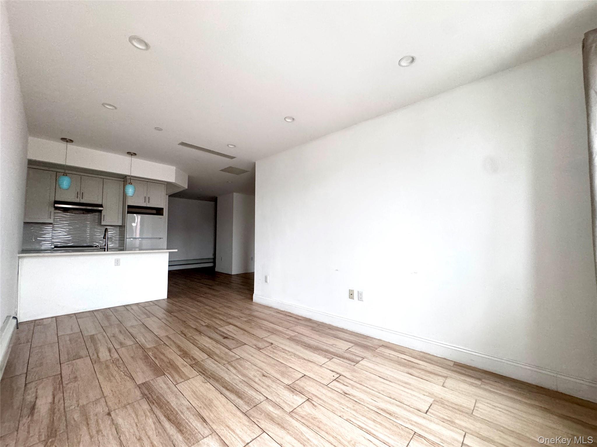 136-20 Booth Memorial Avenue, Unit 3A