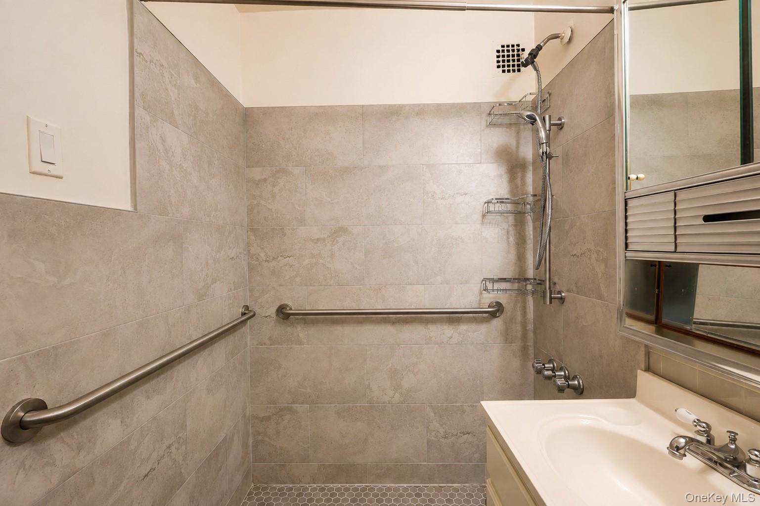 99-35 59th Avenue, Unit 4k photo 19