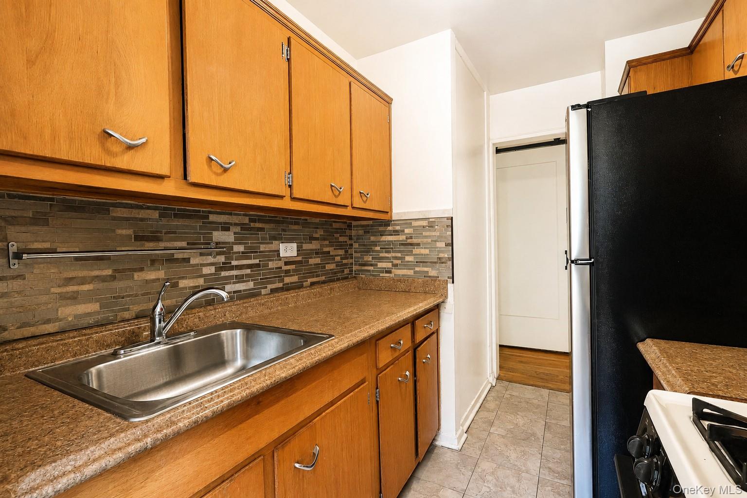 99-35 59th Avenue, Unit 4k photo 16