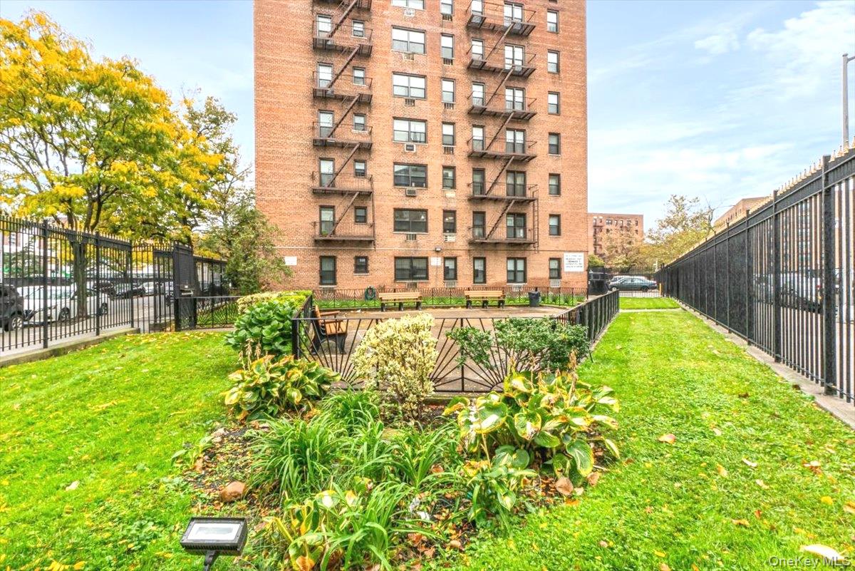 99-35 59th Avenue, Unit 4k photo 2